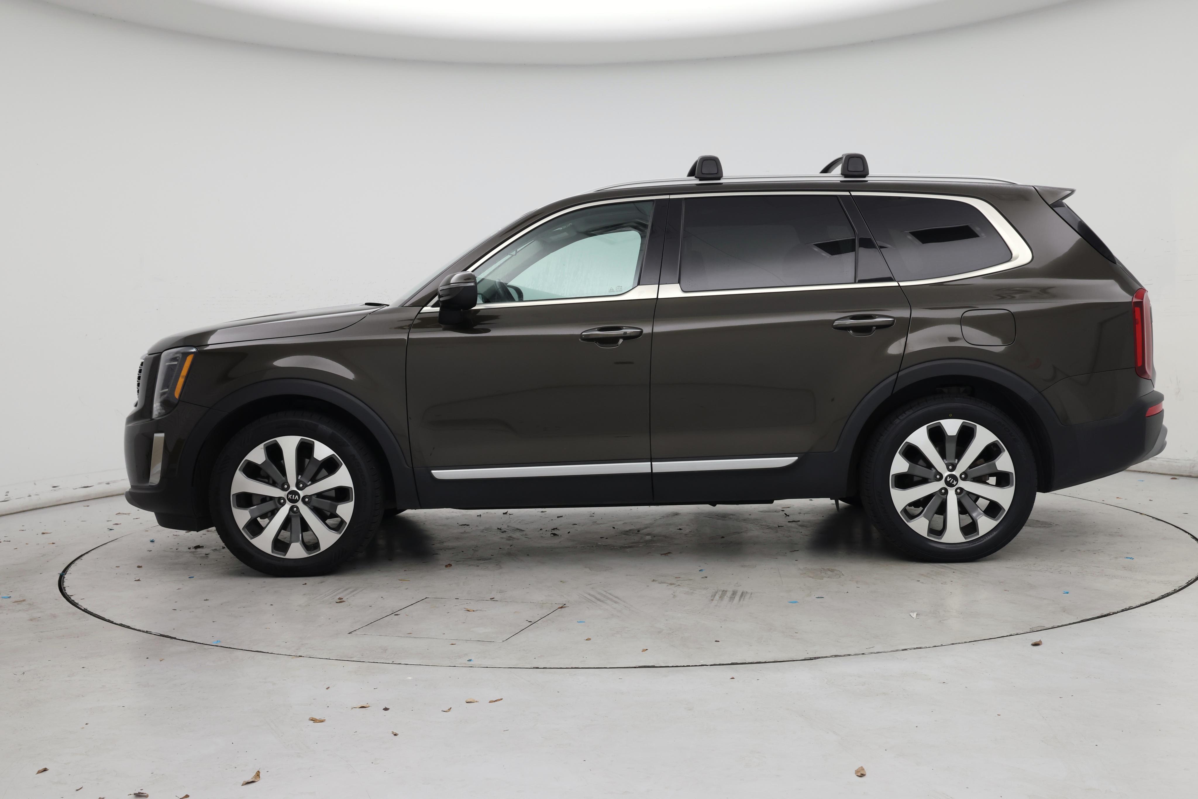 Thumbnail: 2021 Kia Telluride - 3