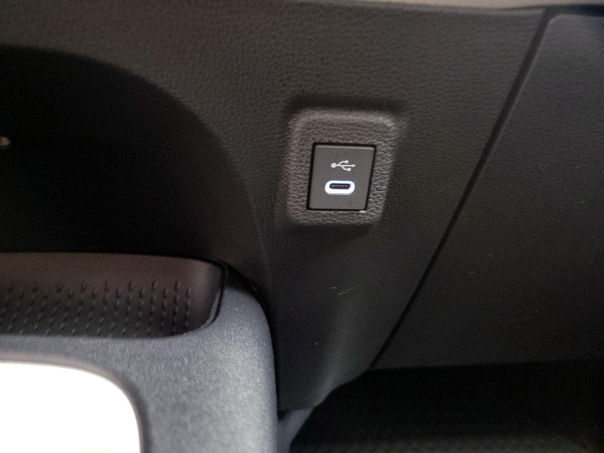 Thumbnail: 2025 Toyota Corolla - 18