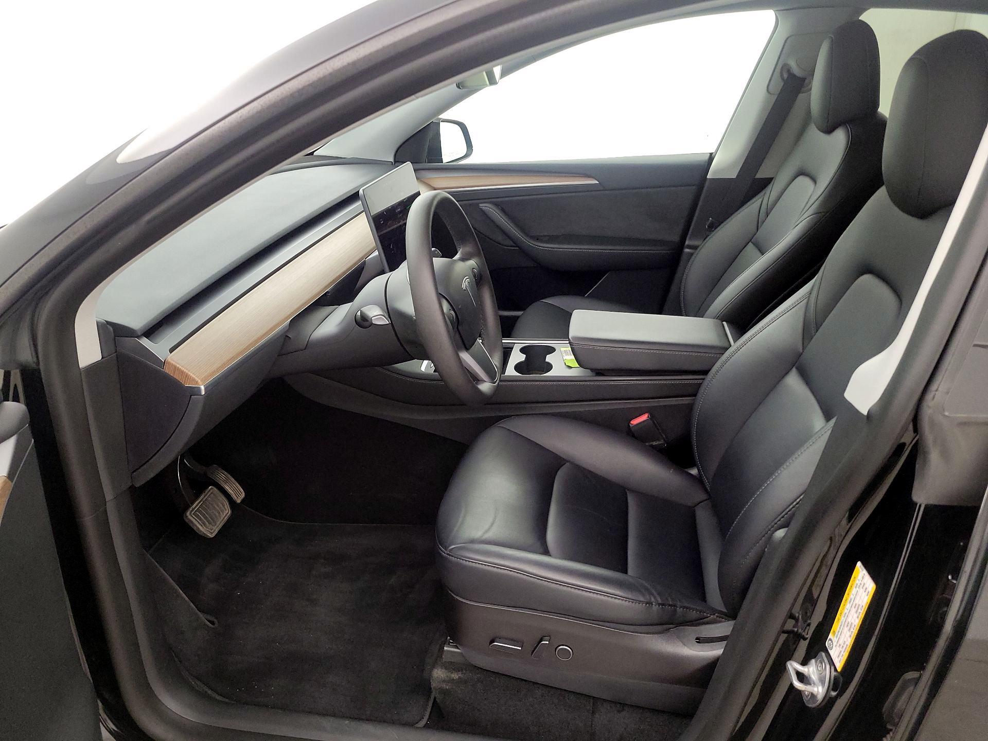 Thumbnail: 2023 Tesla Model Y - 11