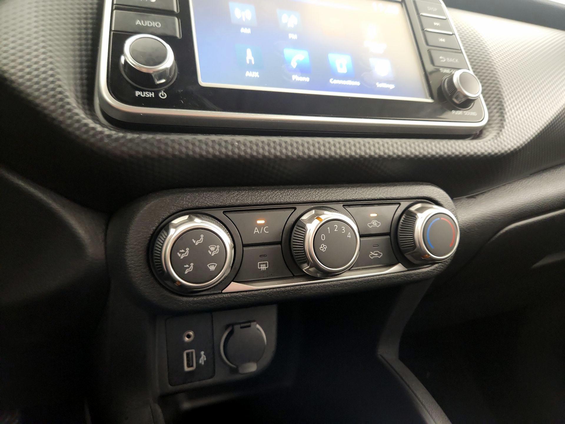 Thumbnail: 2023 Nissan Kicks - 14