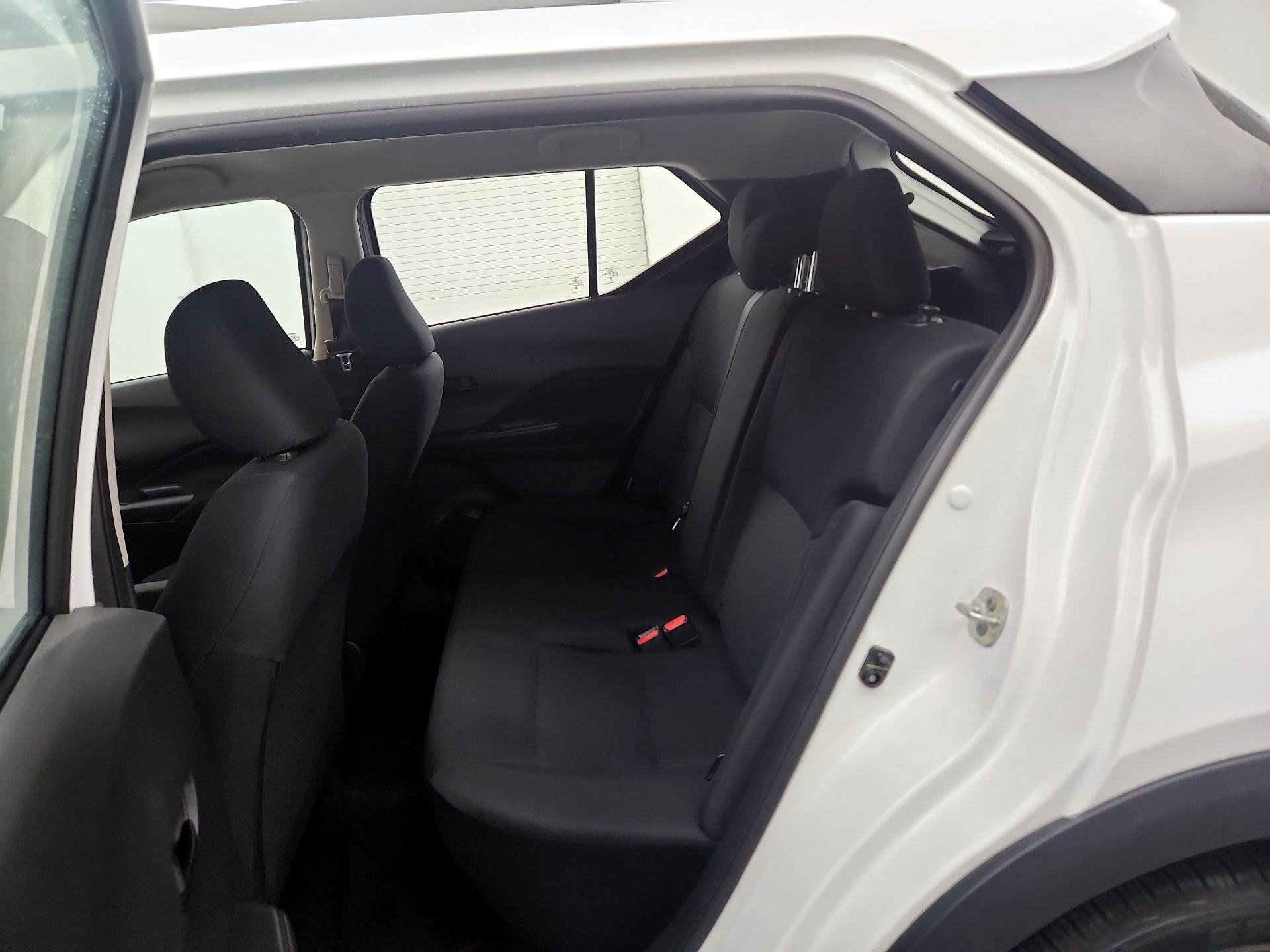 Thumbnail: 2023 Nissan Kicks - 17