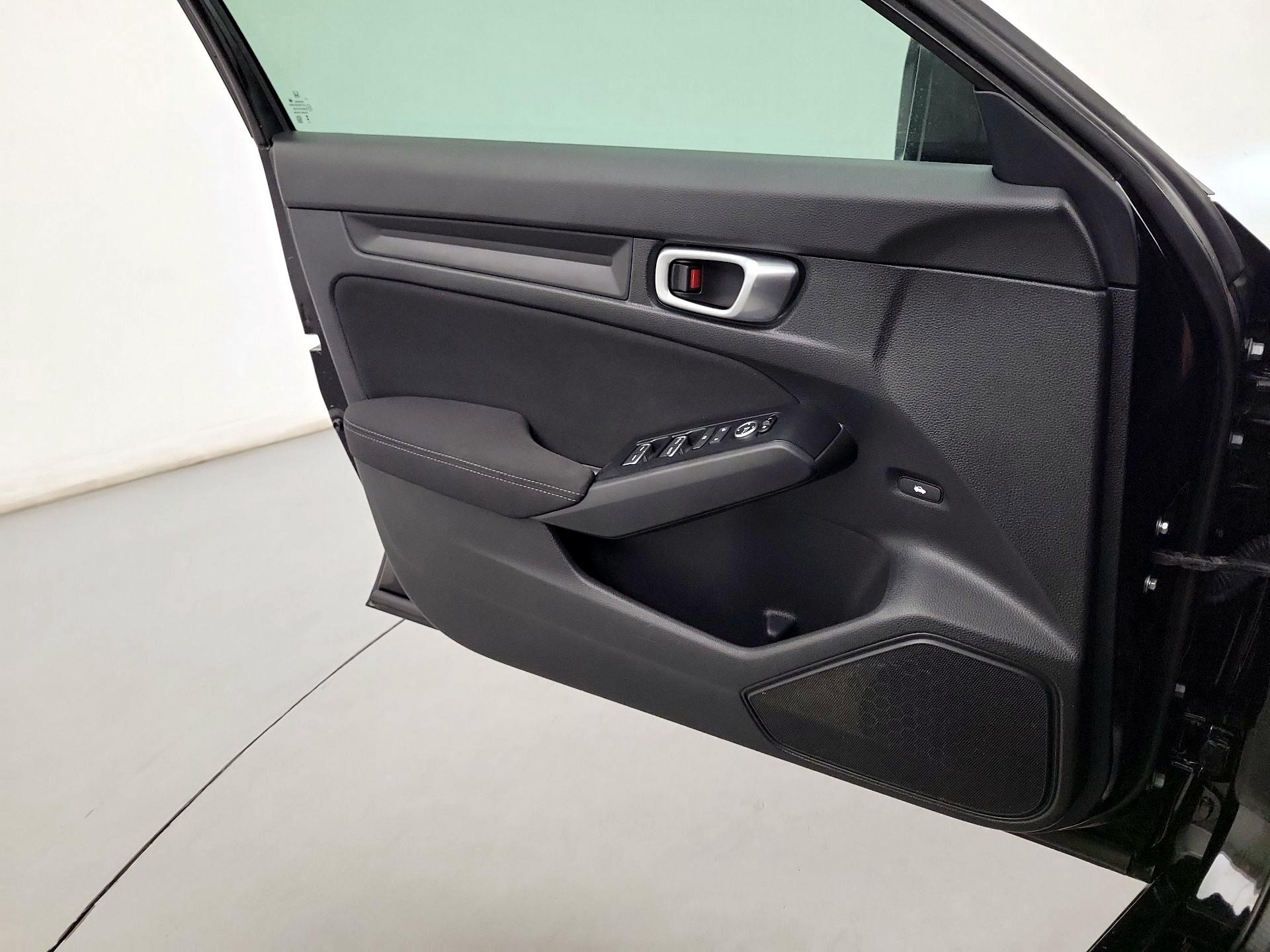 Thumbnail: 2023 Honda Civic - 10