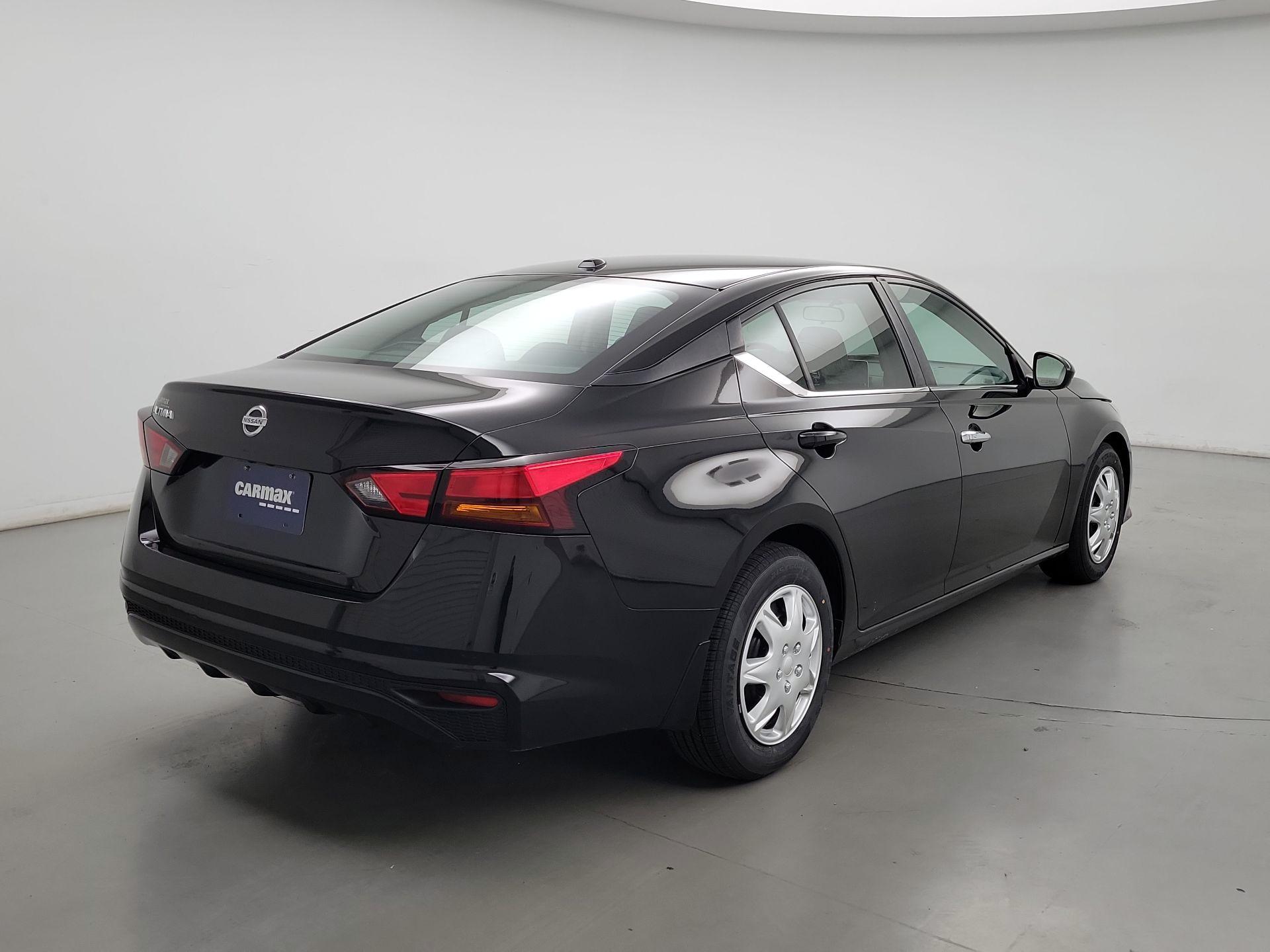 Thumbnail: 2020 Nissan Altima - 5