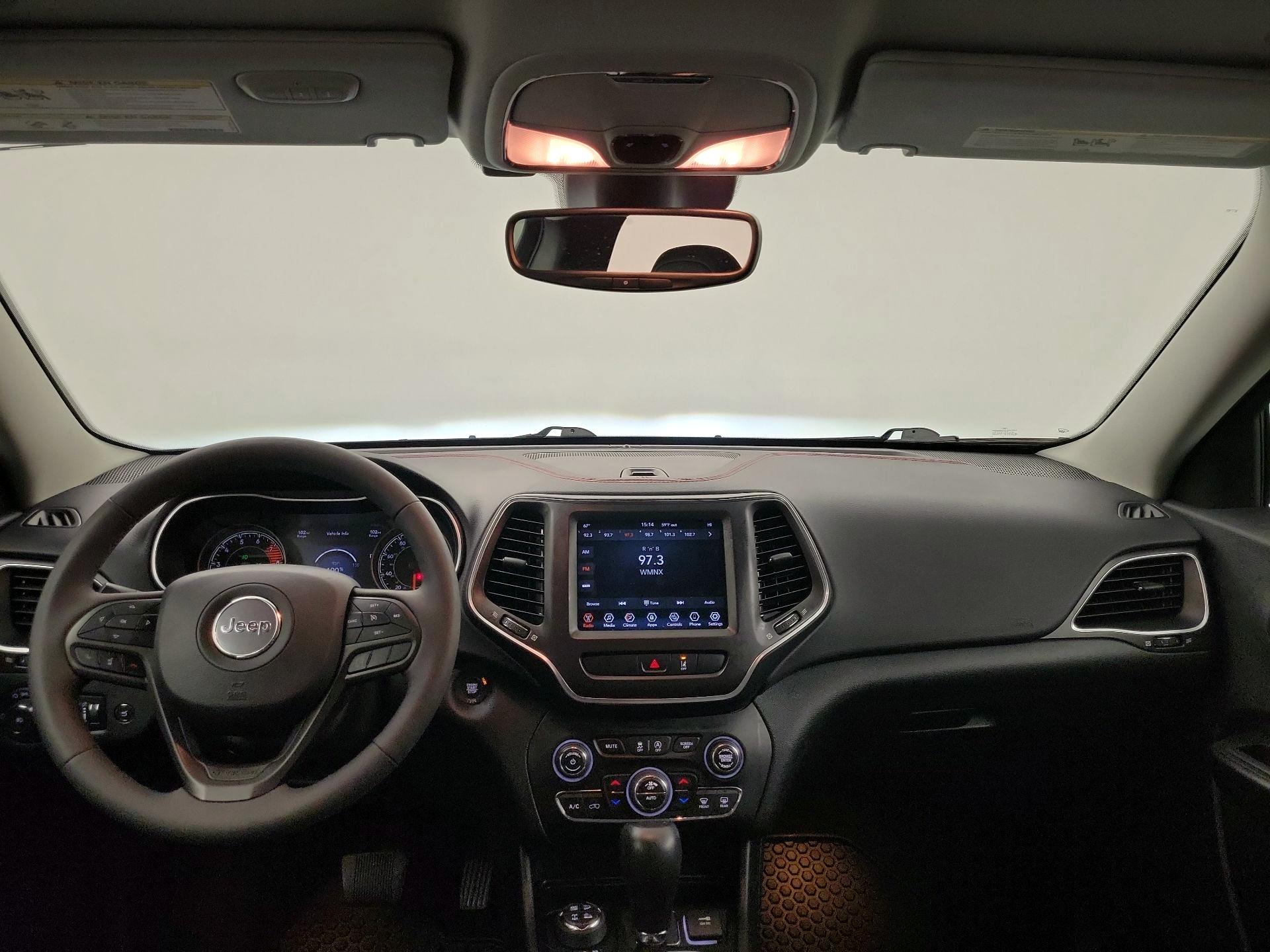 Thumbnail: 2022 Jeep Cherokee - 8