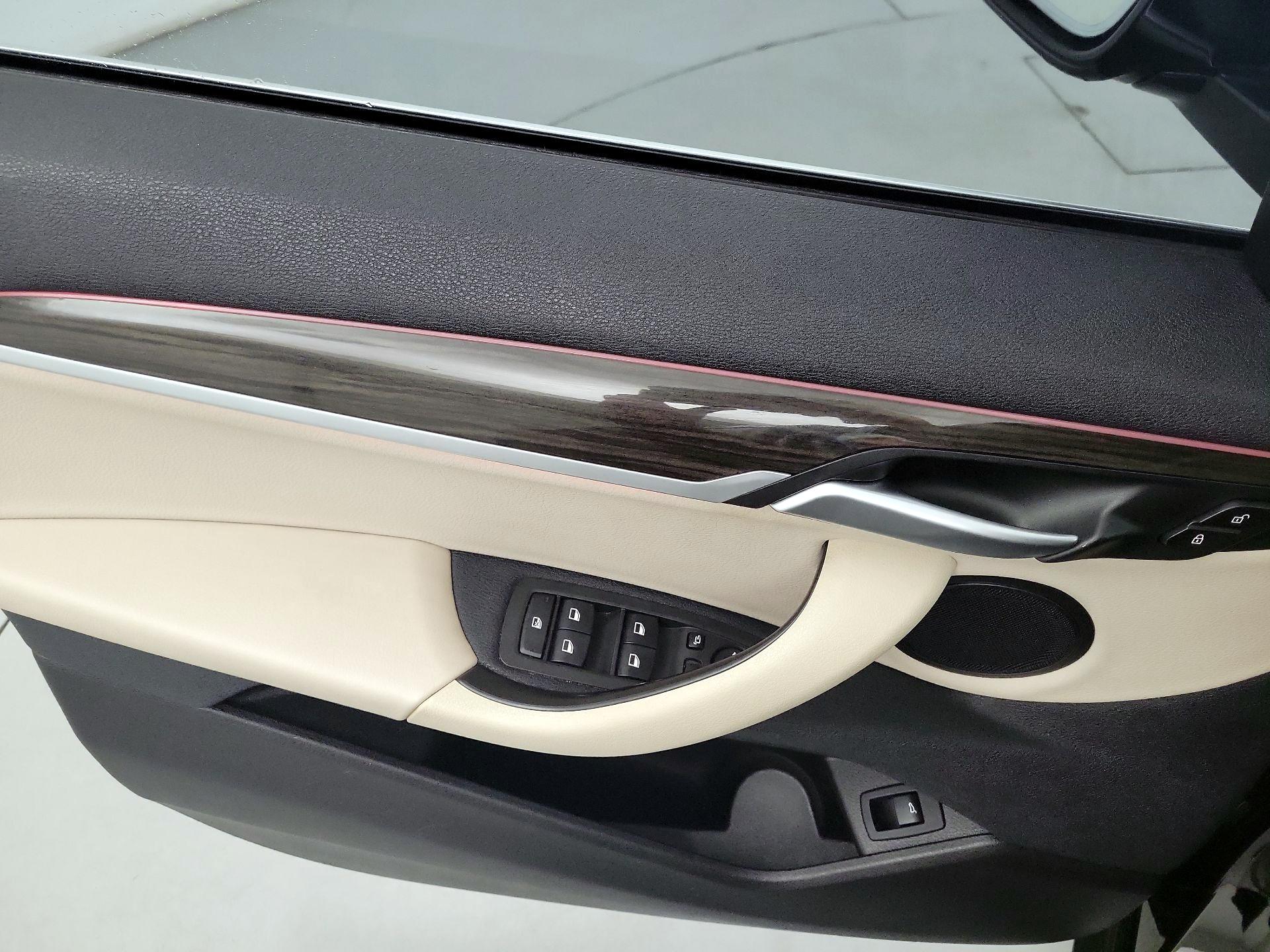 Thumbnail: 2022 BMW X2 - 10