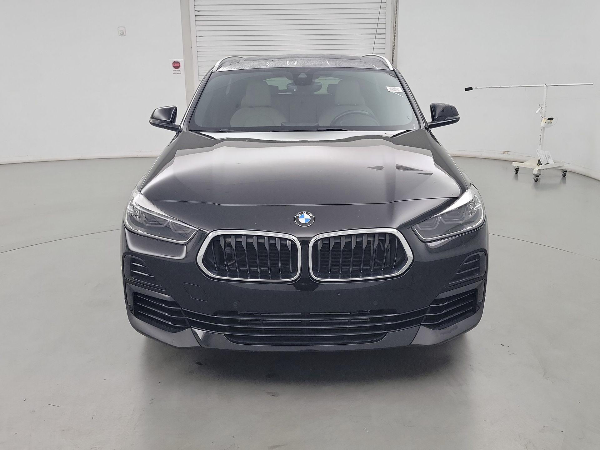 Thumbnail: 2022 BMW X2 - 2