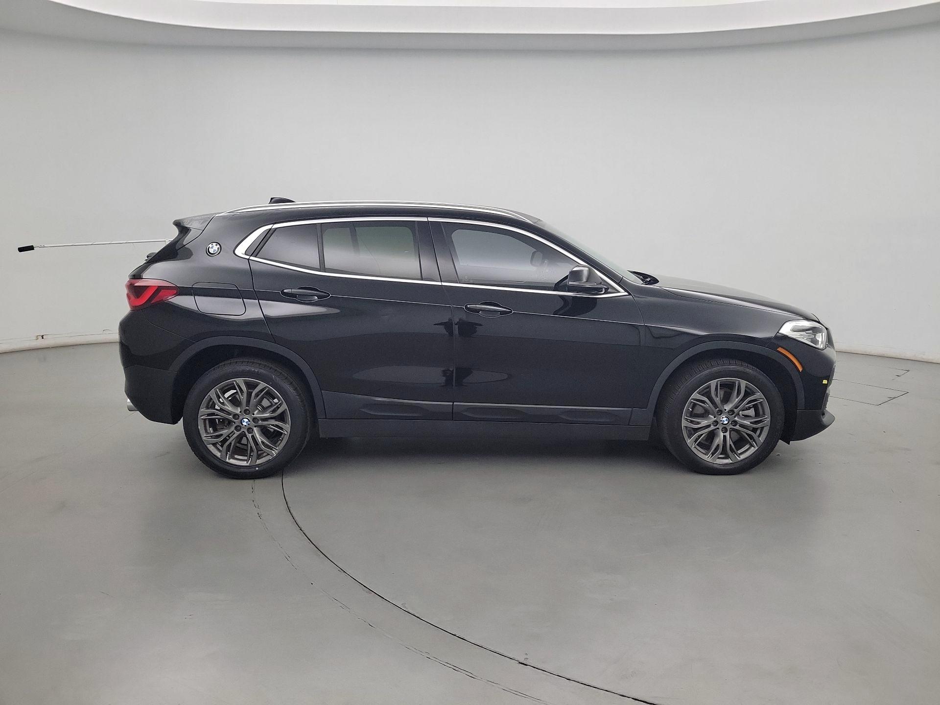 Thumbnail: 2022 BMW X2 - 4