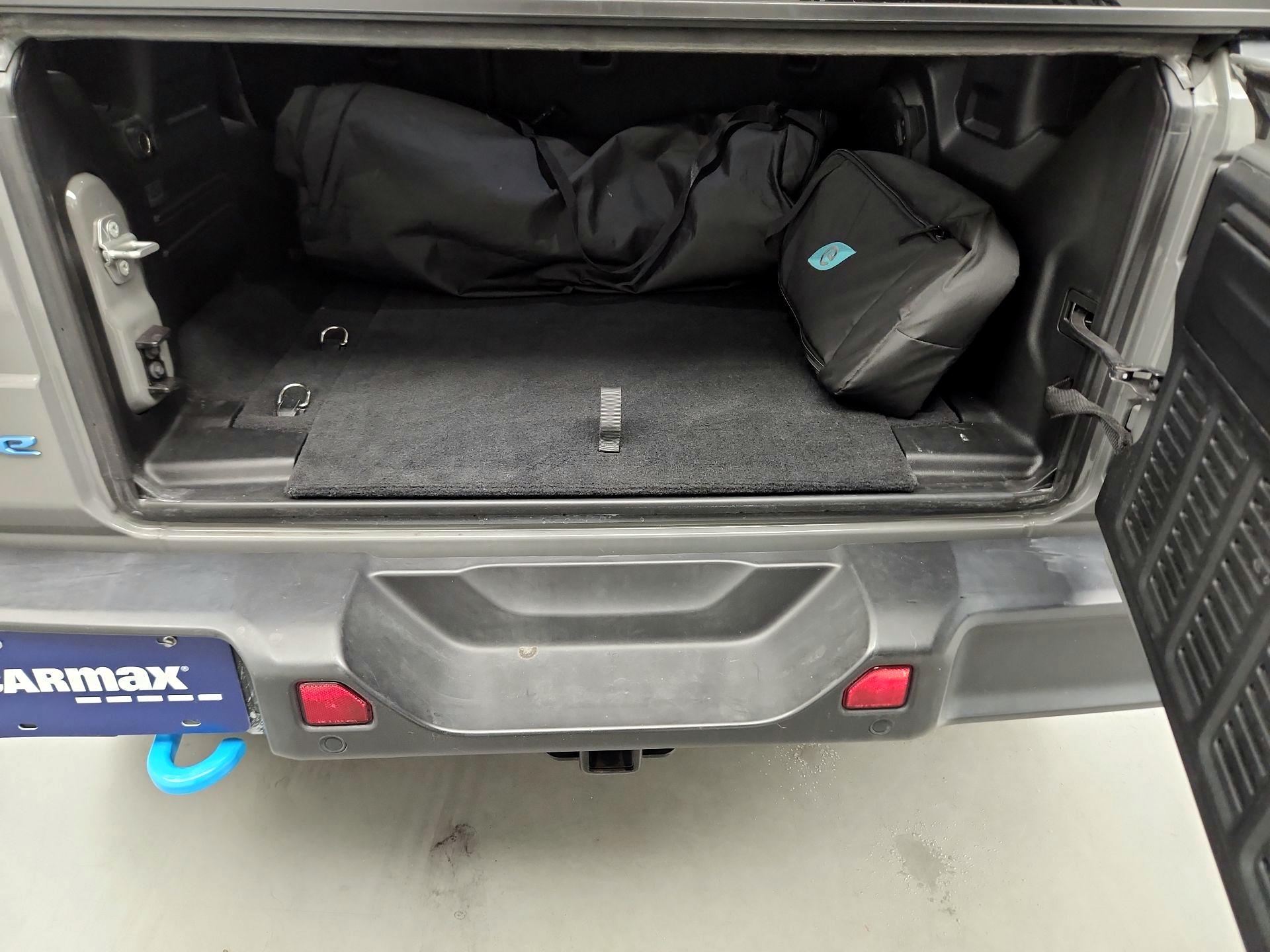 Thumbnail: 2022 Jeep Wrangler - 19