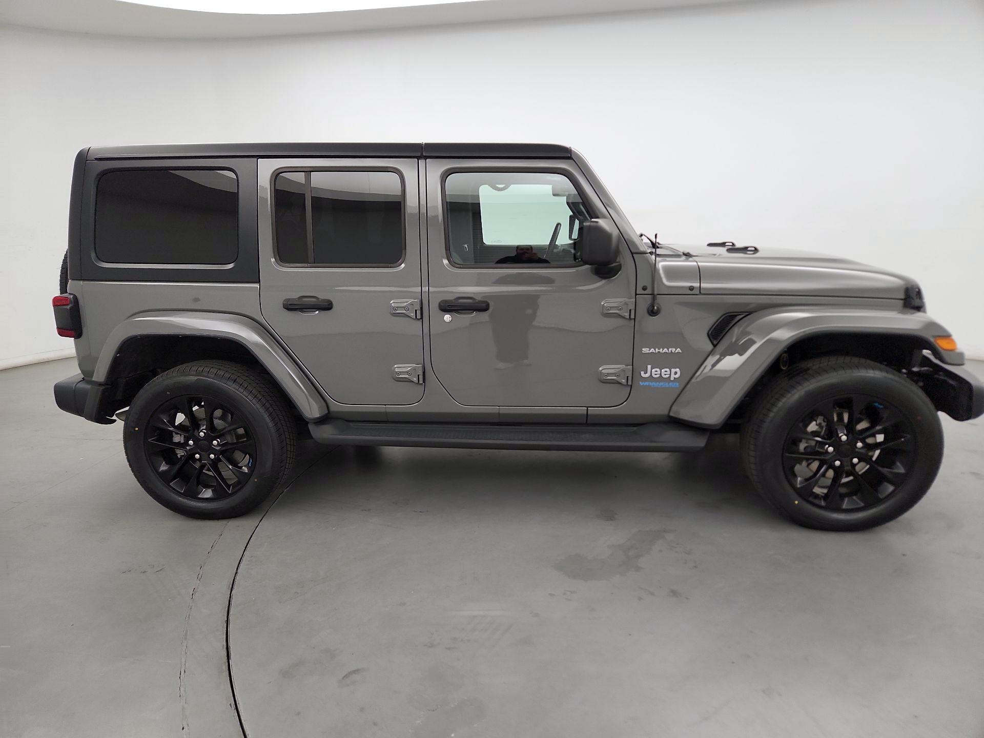 Thumbnail: 2022 Jeep Wrangler - 4