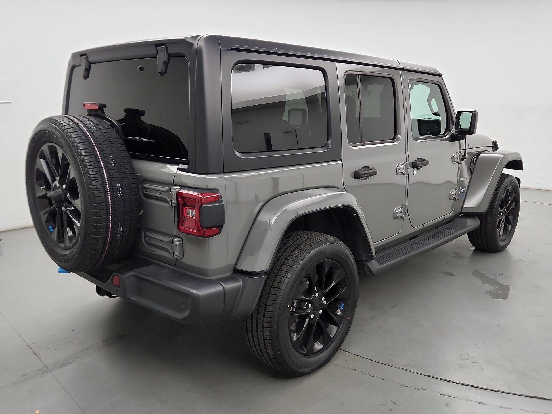 Thumbnail: 2022 Jeep Wrangler - 5