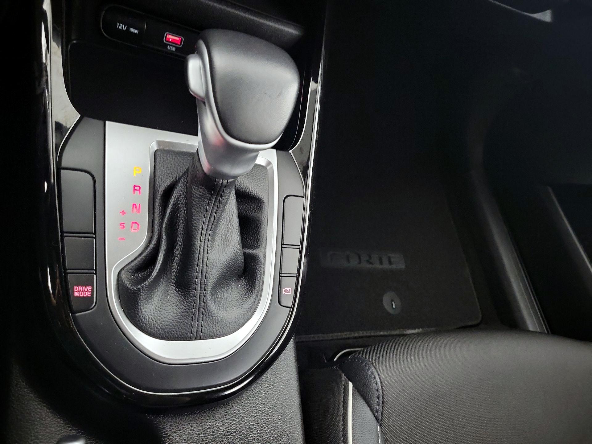 Thumbnail: 2023 Kia Forte - 16