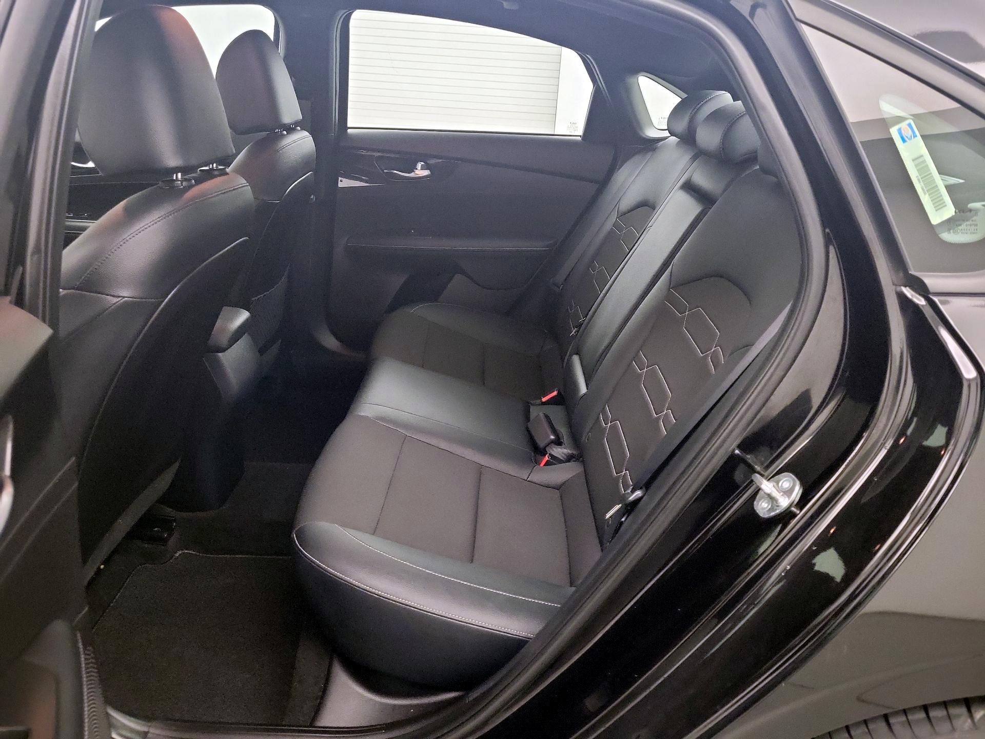 Thumbnail: 2023 Kia Forte - 18