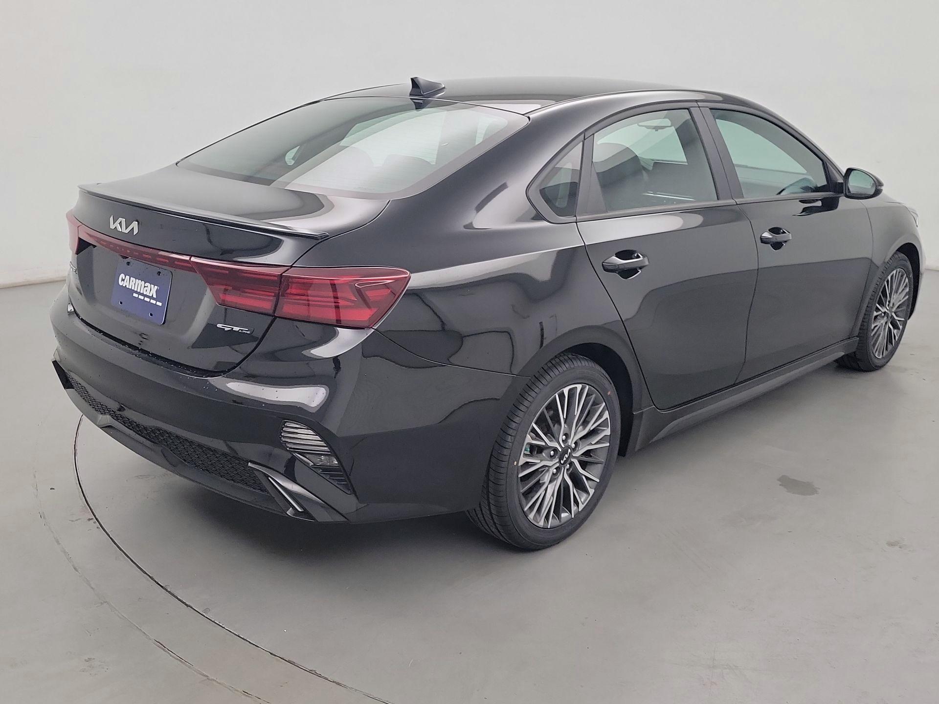 Thumbnail: 2023 Kia Forte - 5