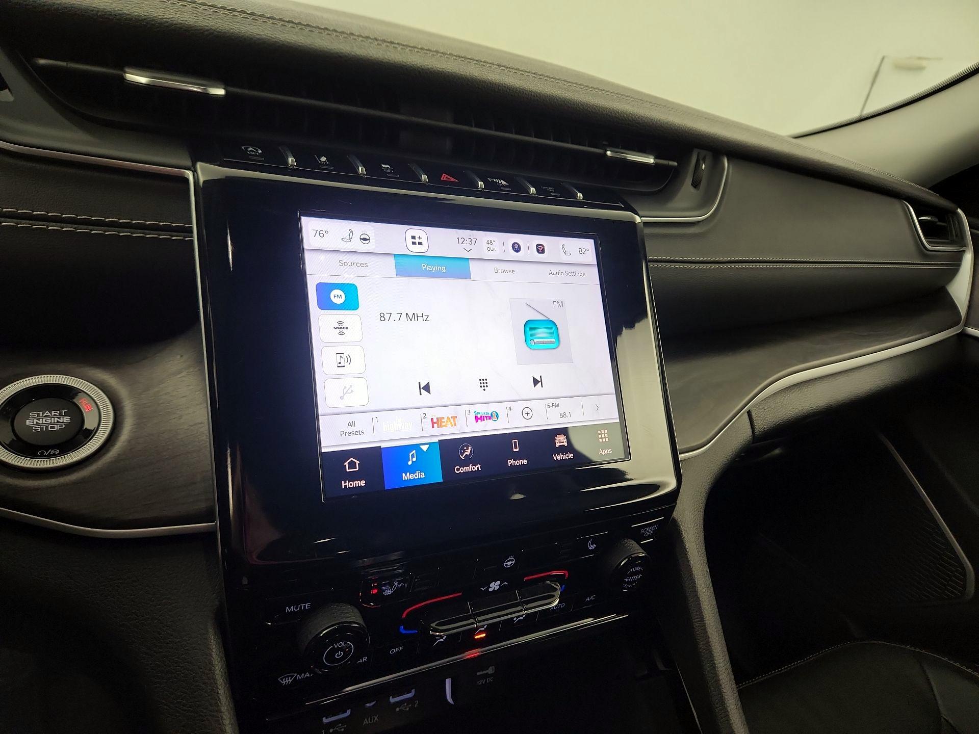 Thumbnail: 2022 Jeep Grand Cherokee - 13