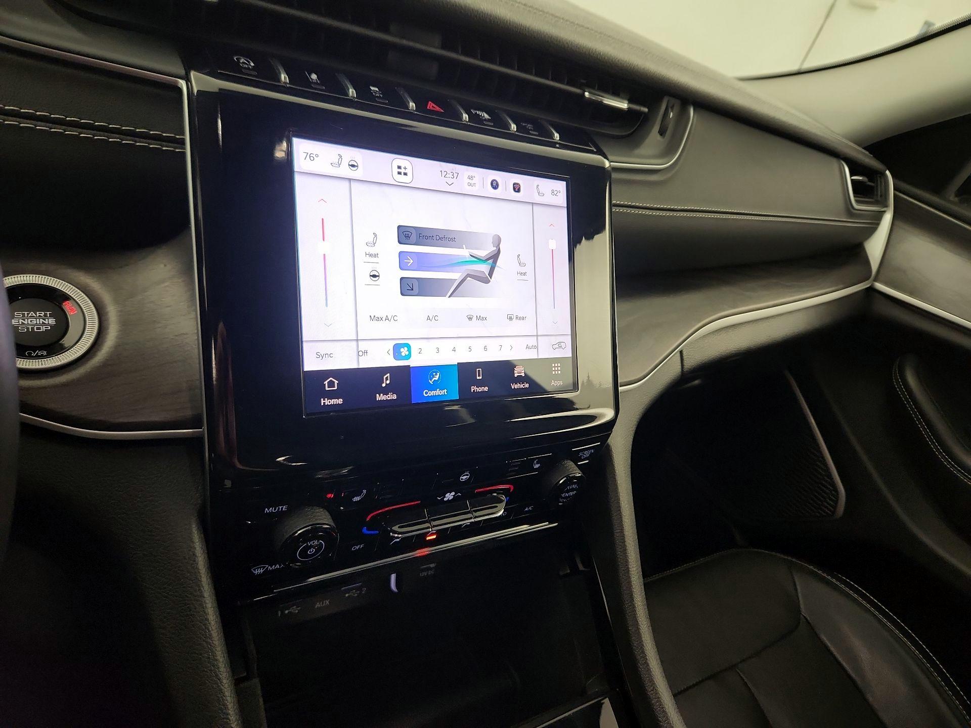 Thumbnail: 2022 Jeep Grand Cherokee - 14