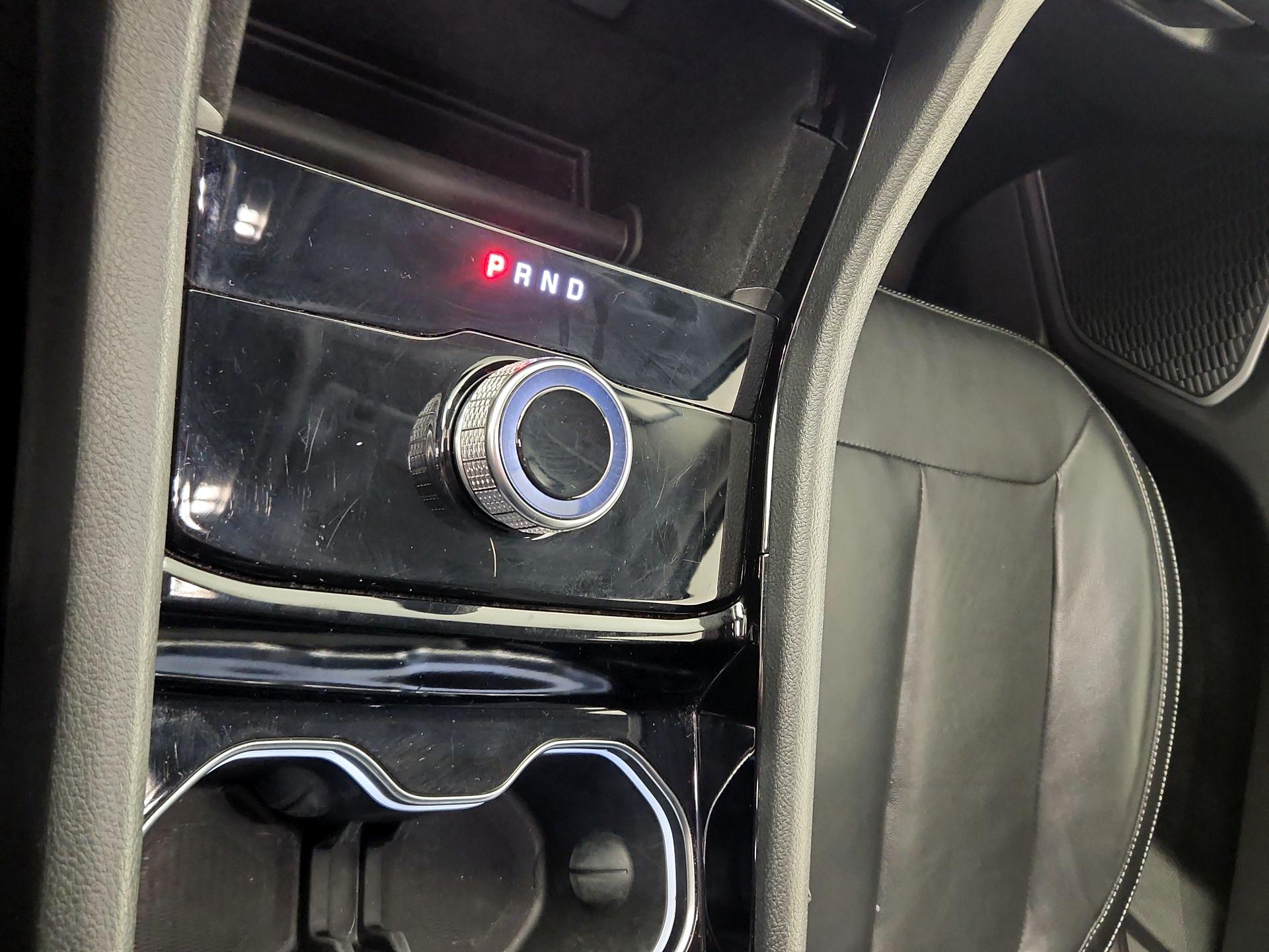 Thumbnail: 2022 Jeep Grand Cherokee - 15