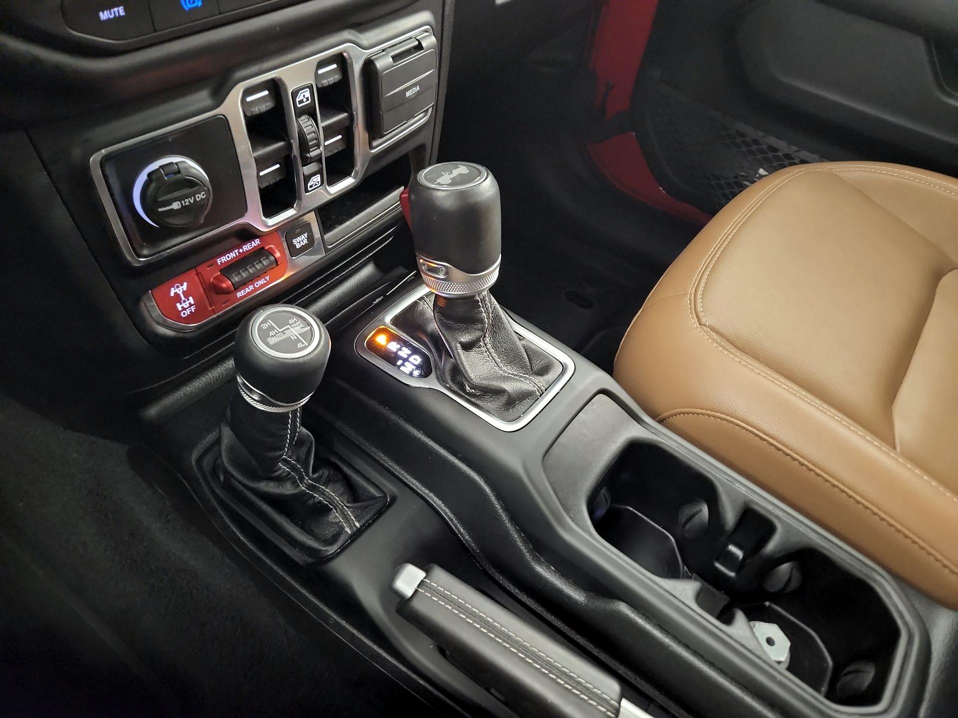 Thumbnail: 2021 Jeep Wrangler - 16