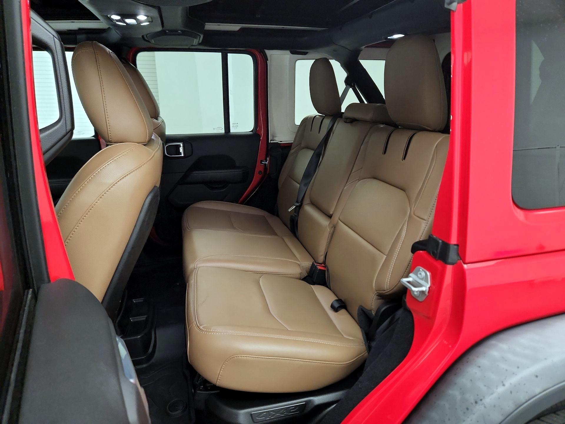 Thumbnail: 2021 Jeep Wrangler - 18