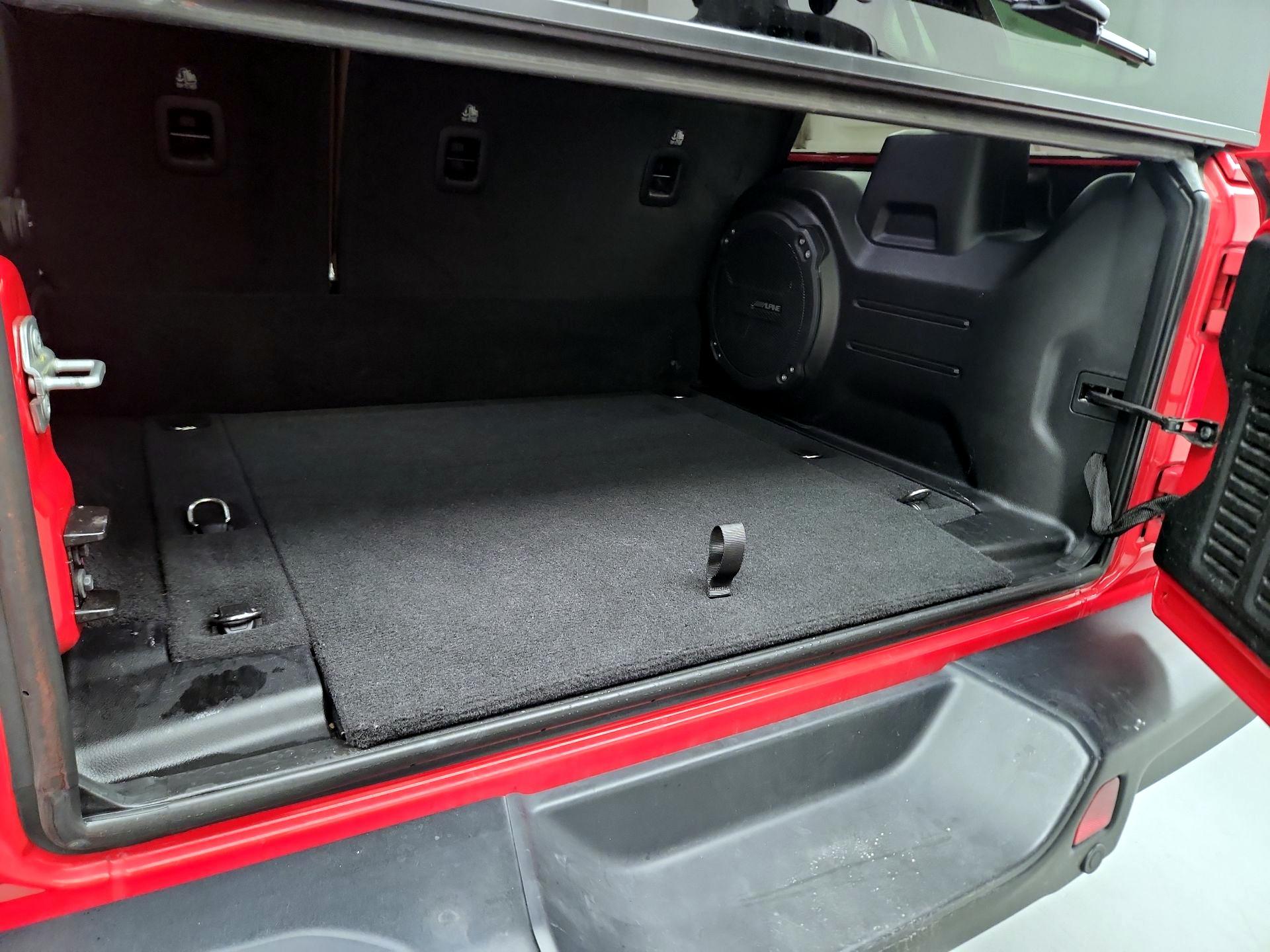 Thumbnail: 2021 Jeep Wrangler - 19