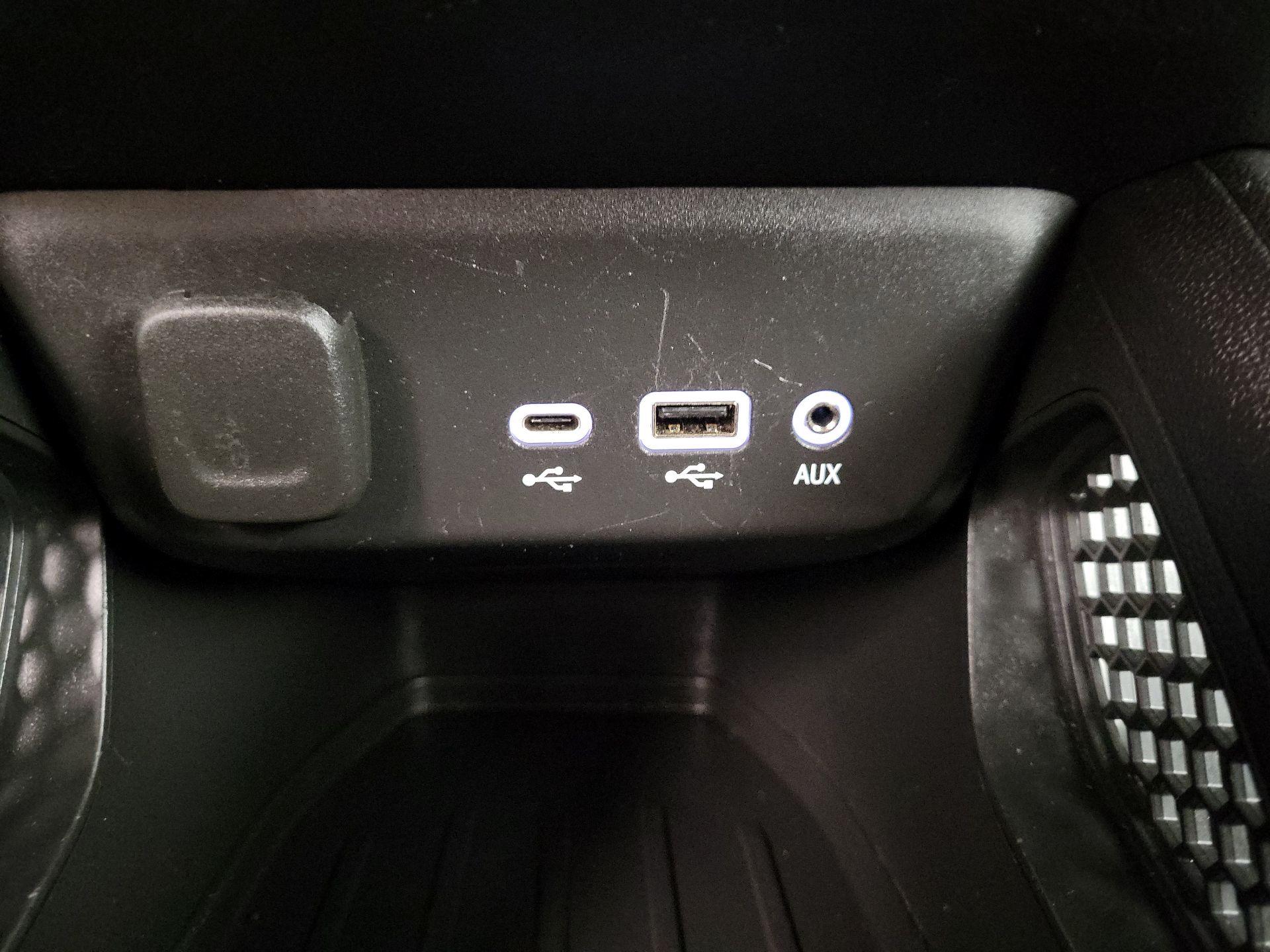 Thumbnail: 2023 Chevrolet TrailBlazer - 16