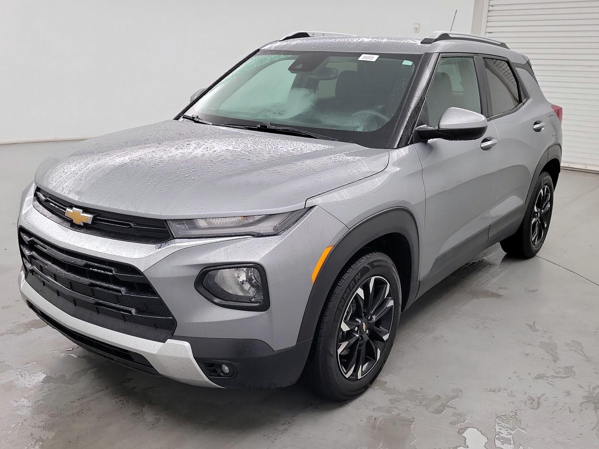 Thumbnail: 2023 Chevrolet TrailBlazer - 3