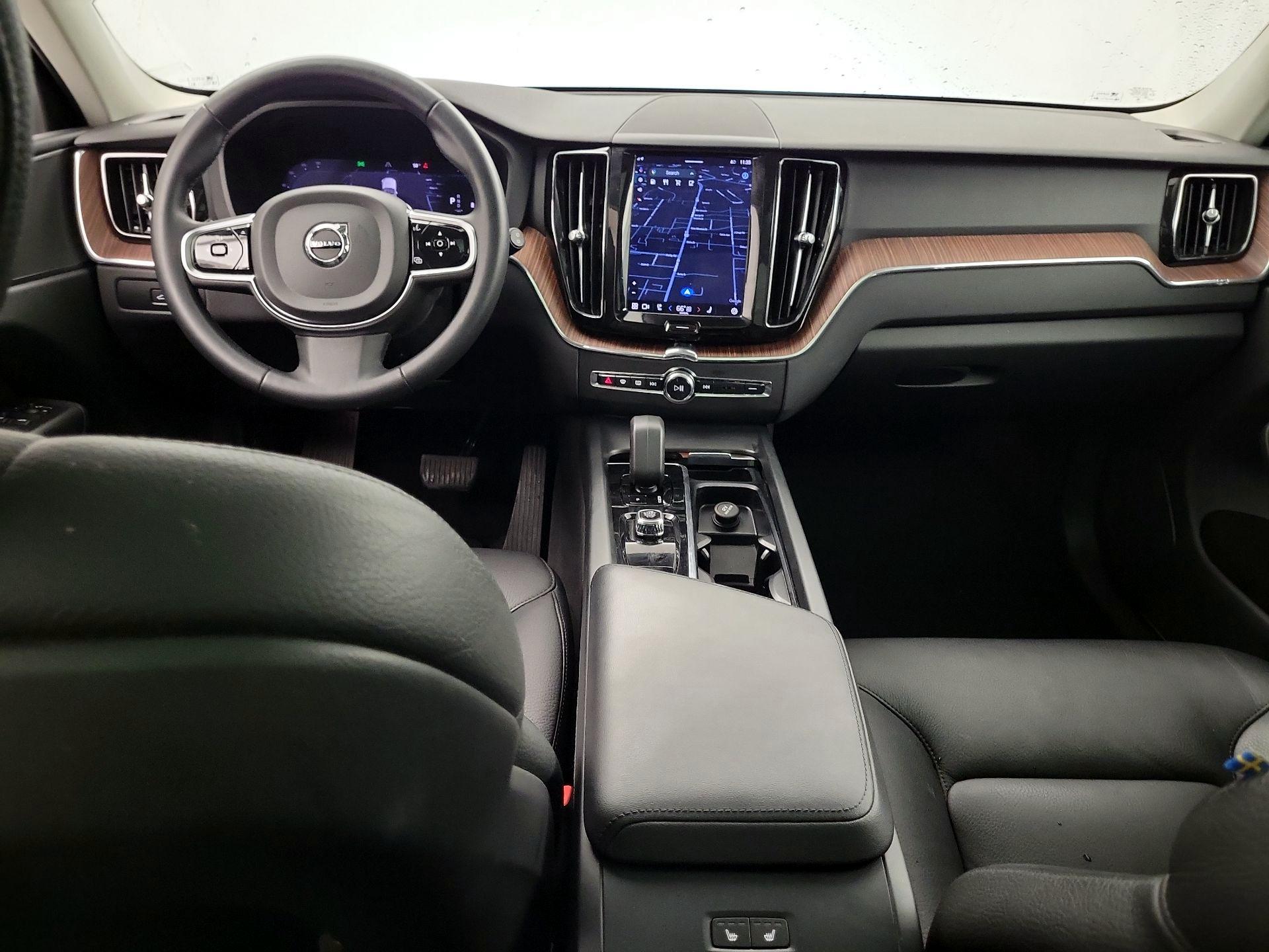 Thumbnail: 2023 Volvo XC60 - 8