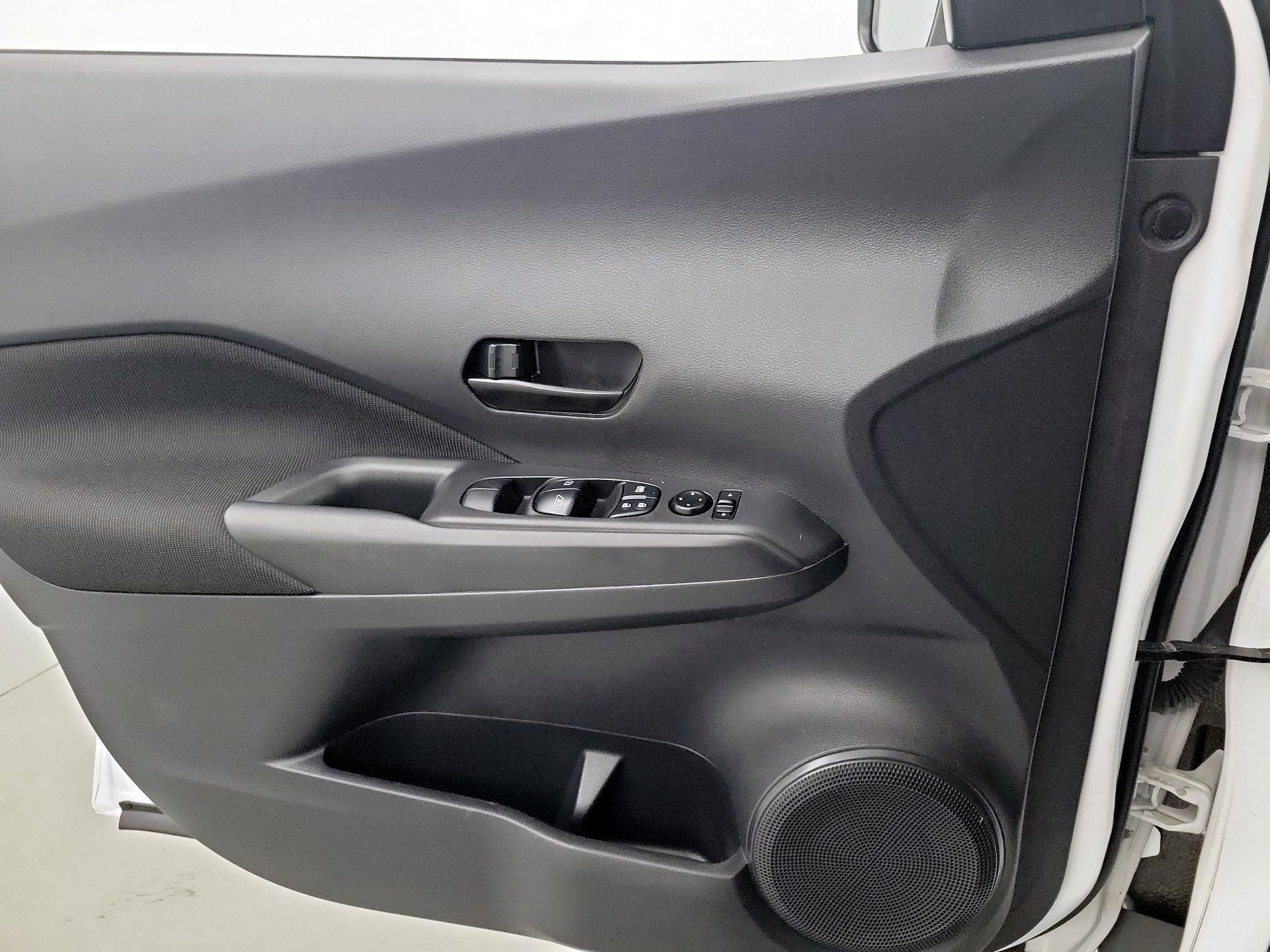 Thumbnail: 2022 Nissan Kicks - 10