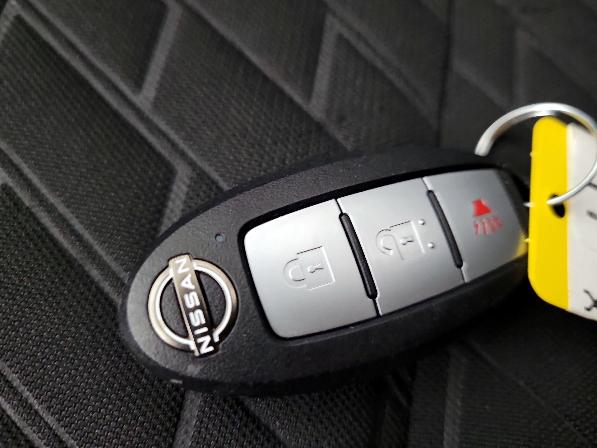 Thumbnail: 2022 Nissan Kicks - 19