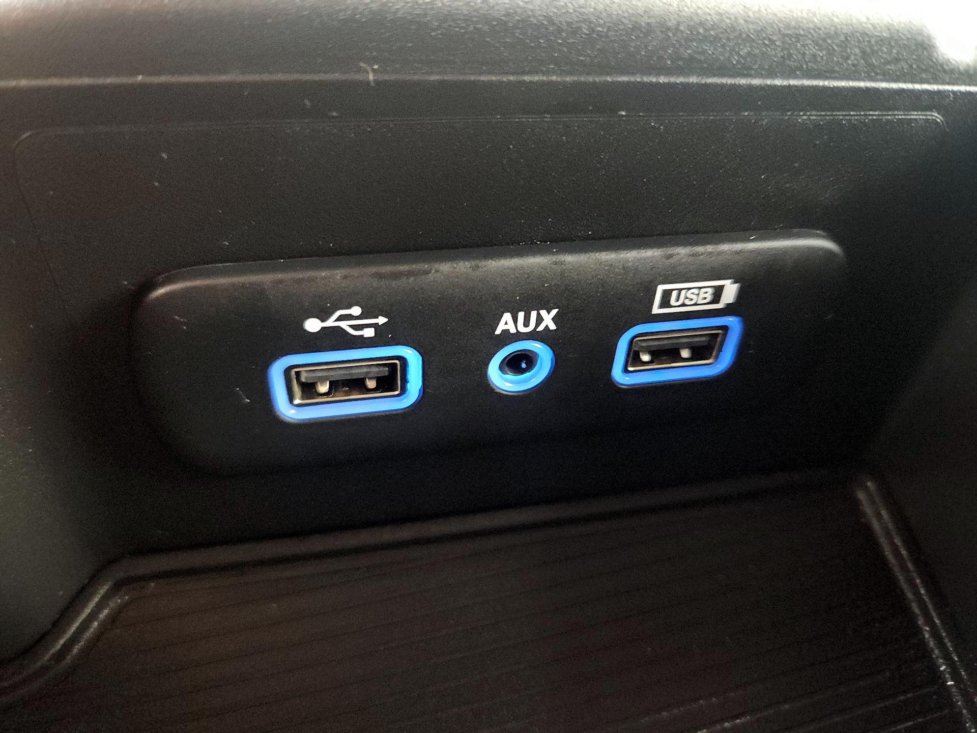 Thumbnail: 2020 RAM 1500 Classic - 15