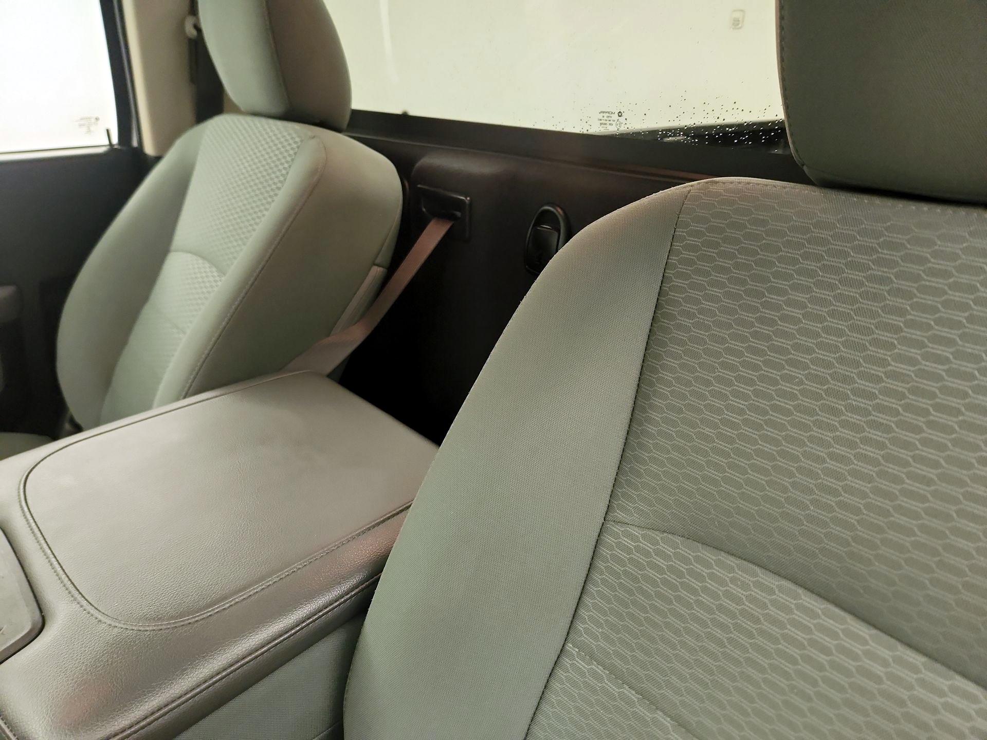 Thumbnail: 2020 RAM 1500 Classic - 16