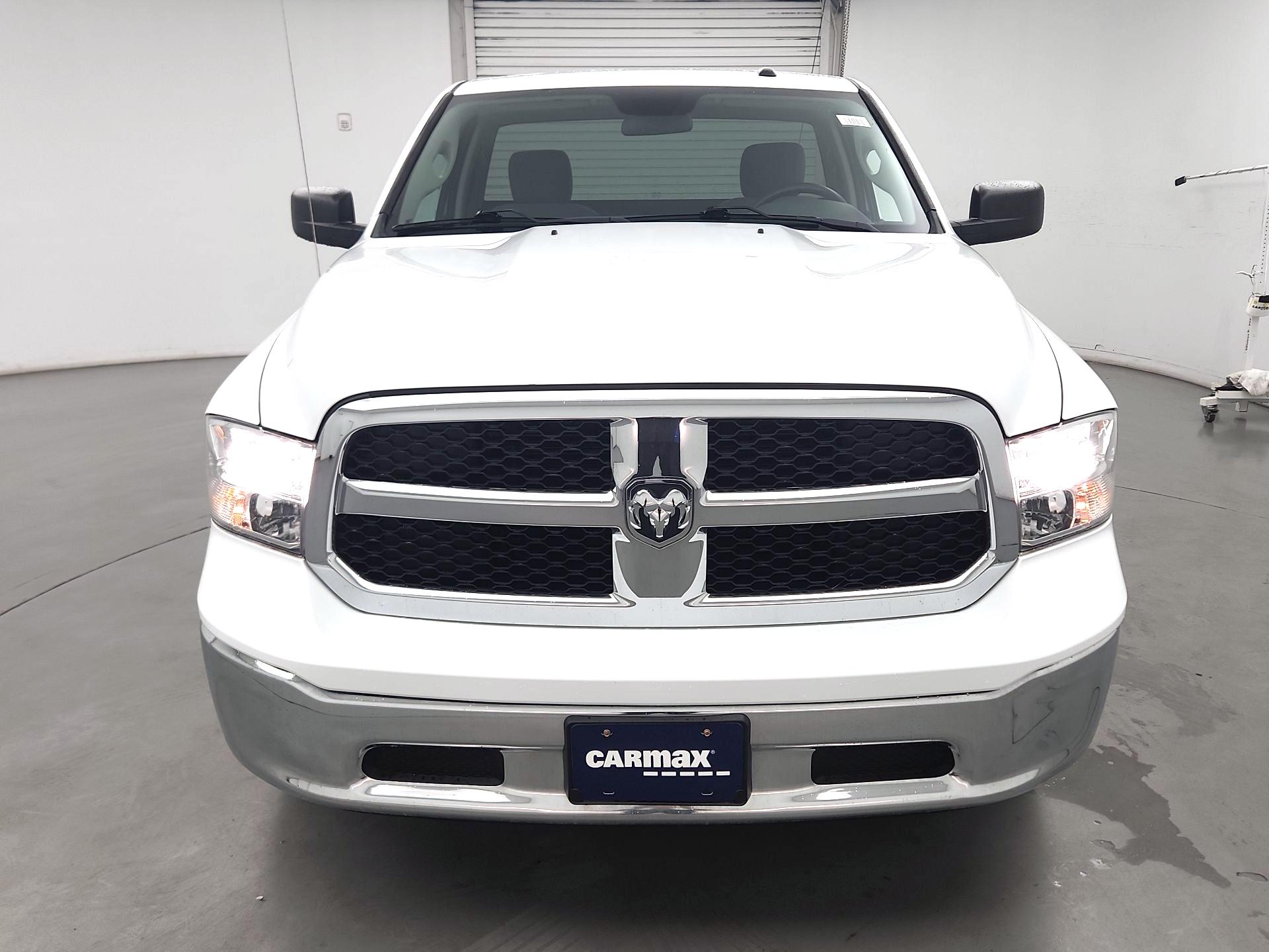 Thumbnail: 2020 RAM 1500 Classic - 2