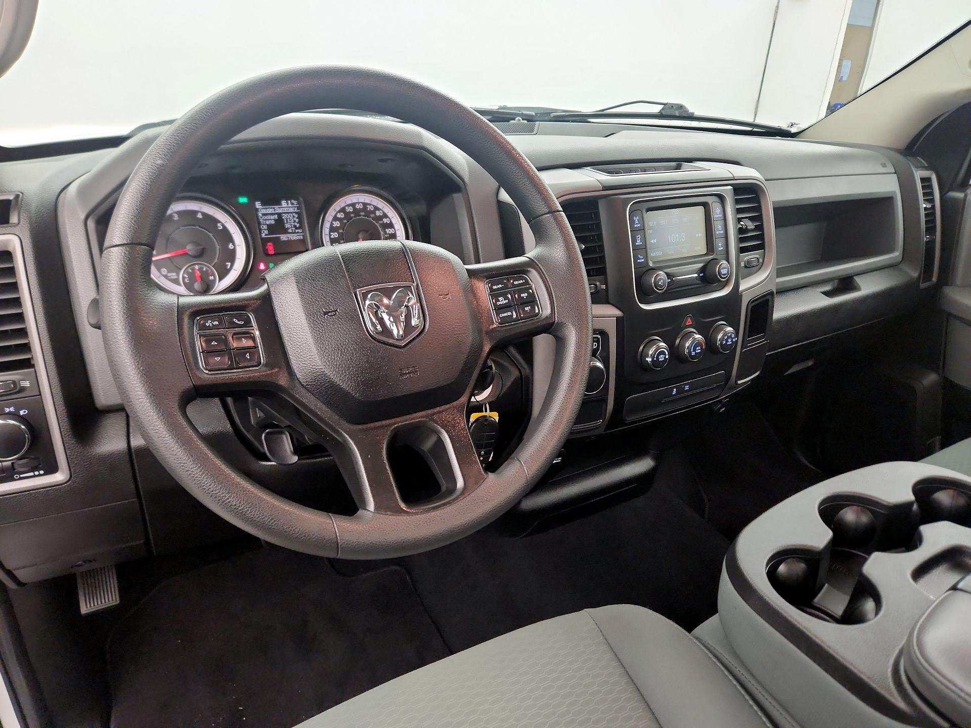 Thumbnail: 2020 RAM 1500 Classic - 8