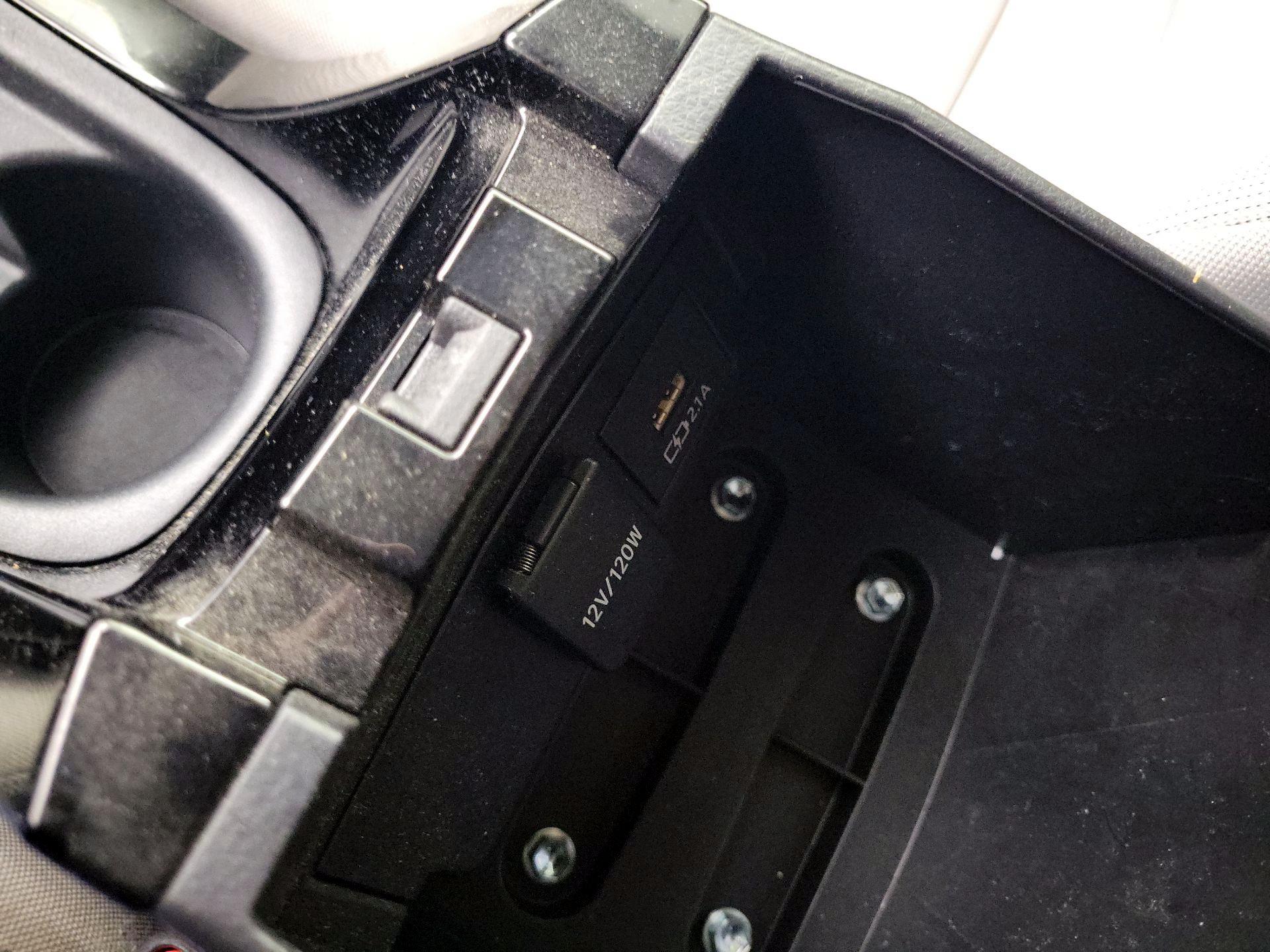 Thumbnail: 2021 Toyota Corolla - 16