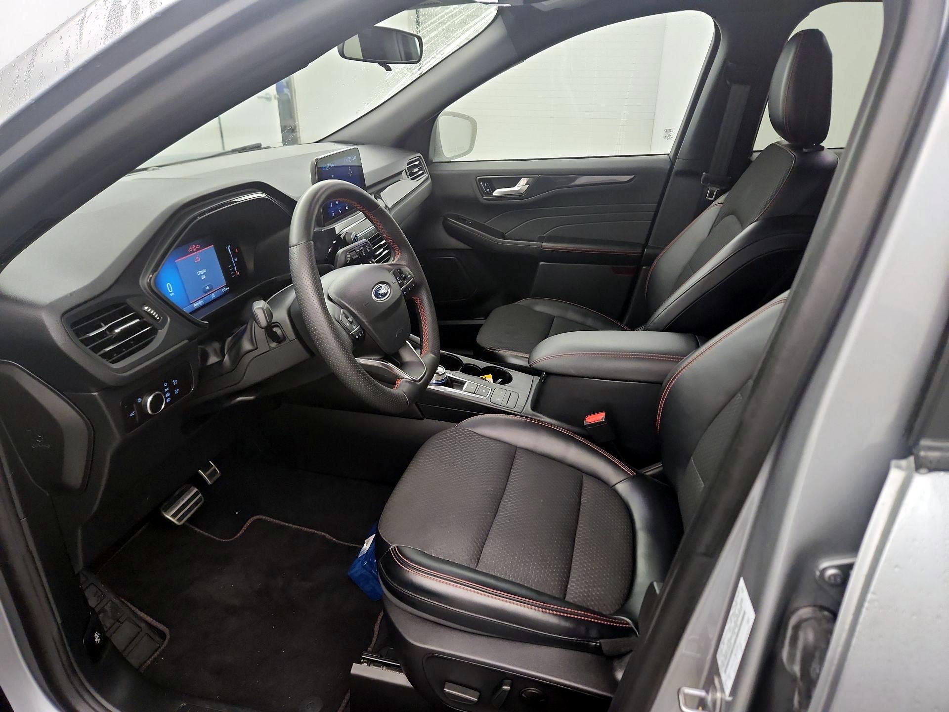 Thumbnail: 2023 Ford Escape - 9