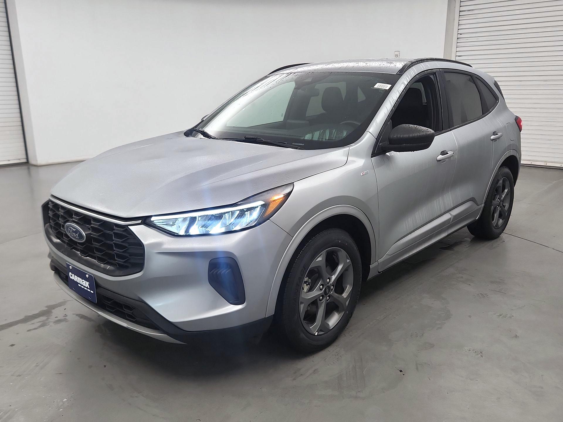 Thumbnail: 2023 Ford Escape - 3