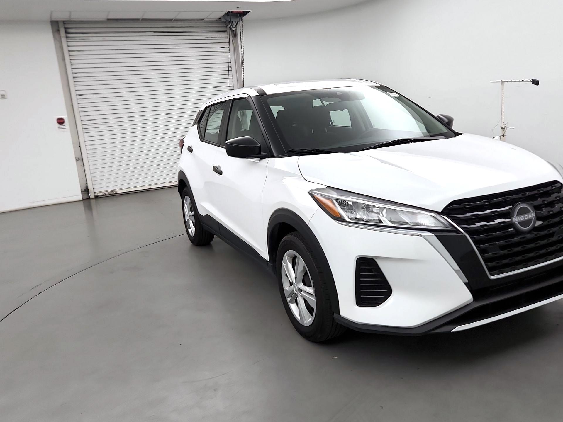 Thumbnail: 2023 Nissan Kicks - 1