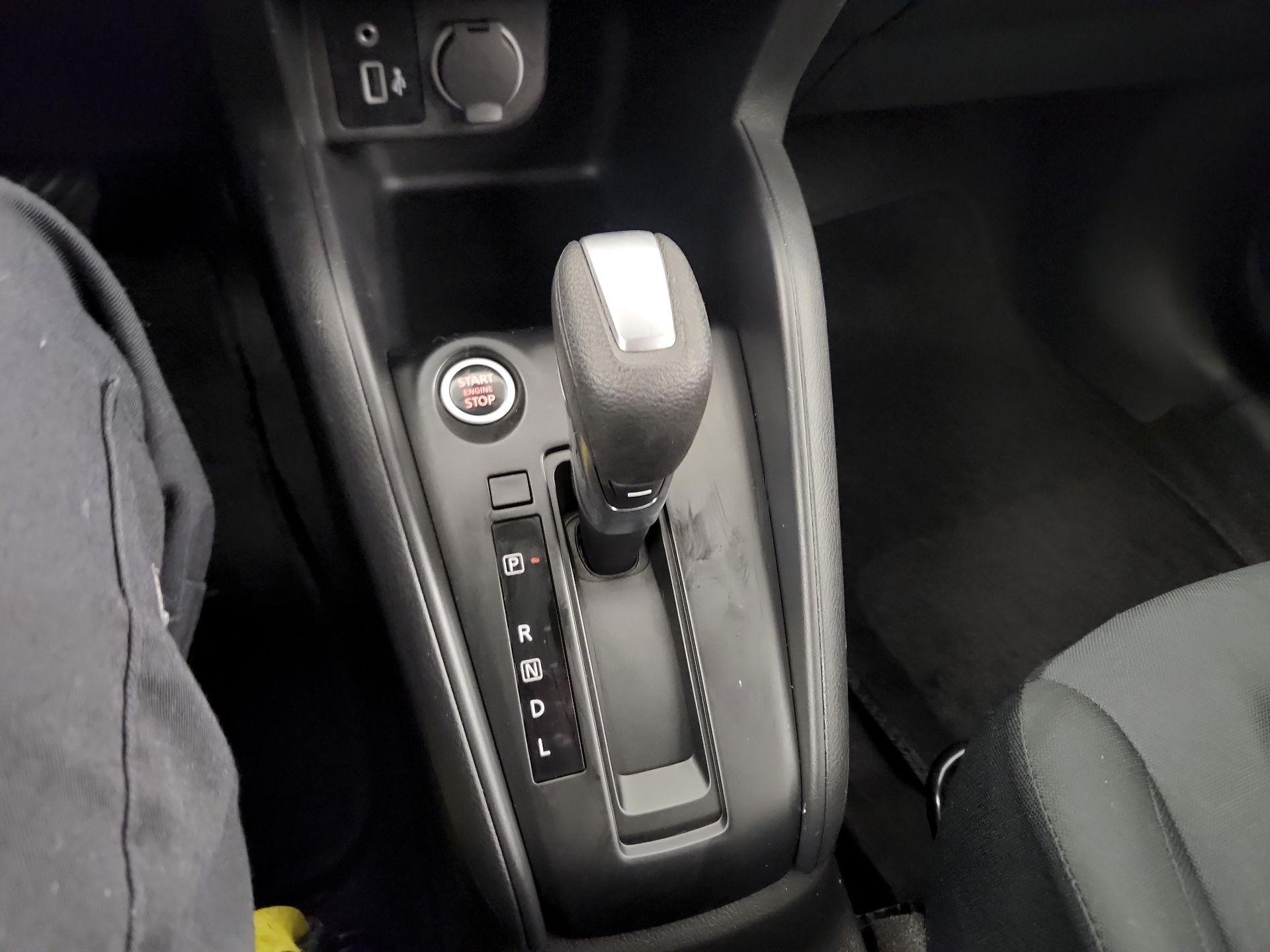 Thumbnail: 2023 Nissan Kicks - 15