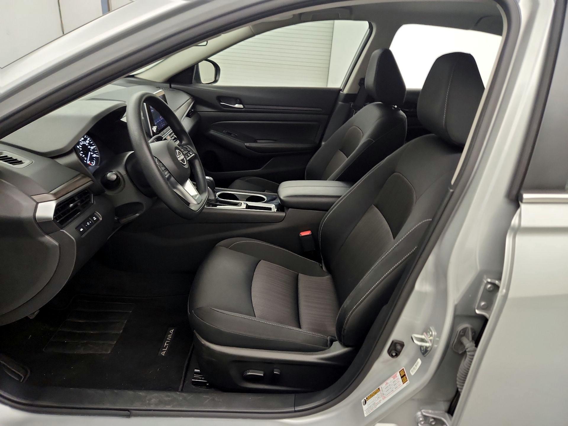 Thumbnail: 2024 Nissan Altima - 9