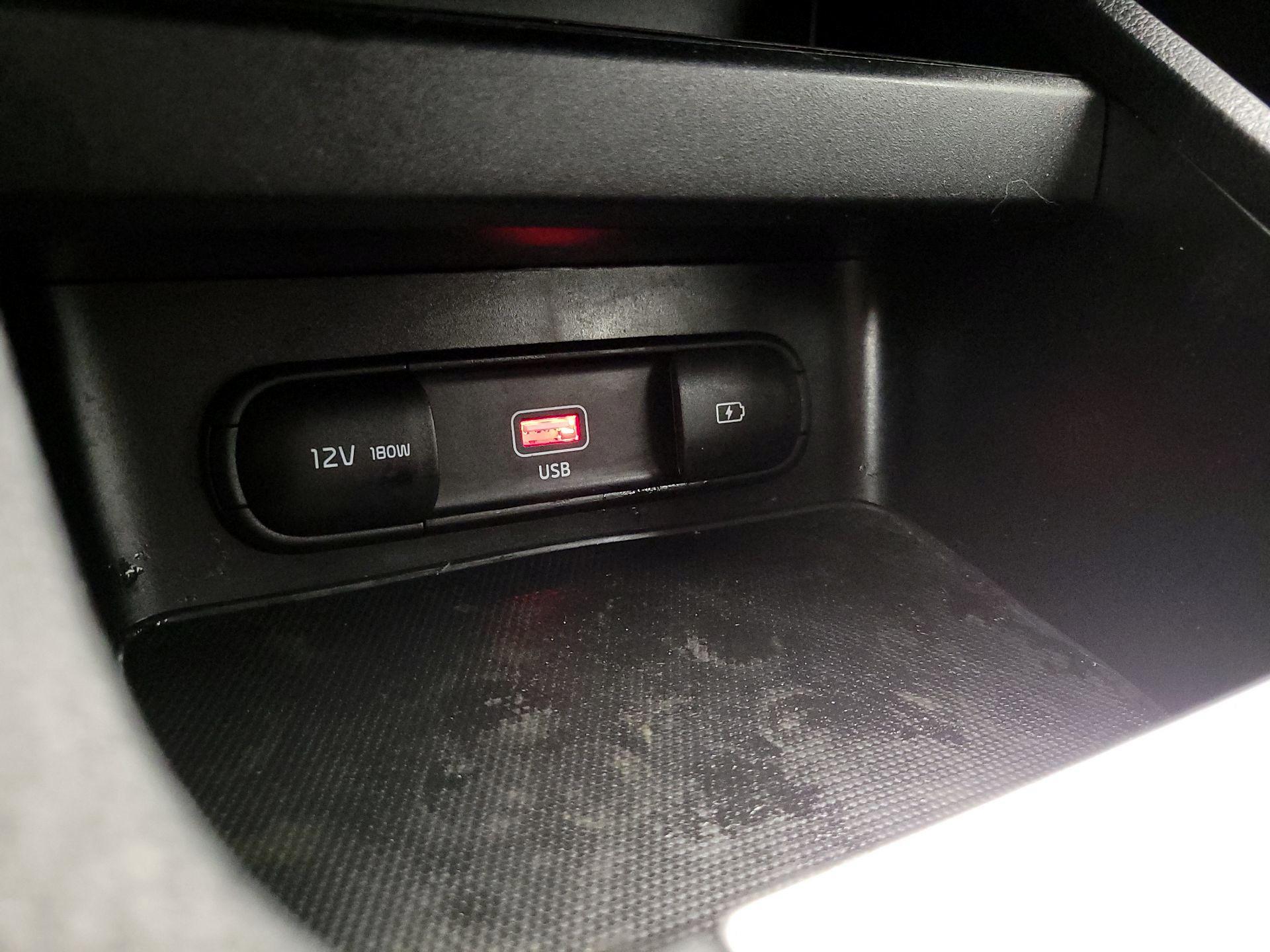 Thumbnail: 2024 Kia Forte - 18