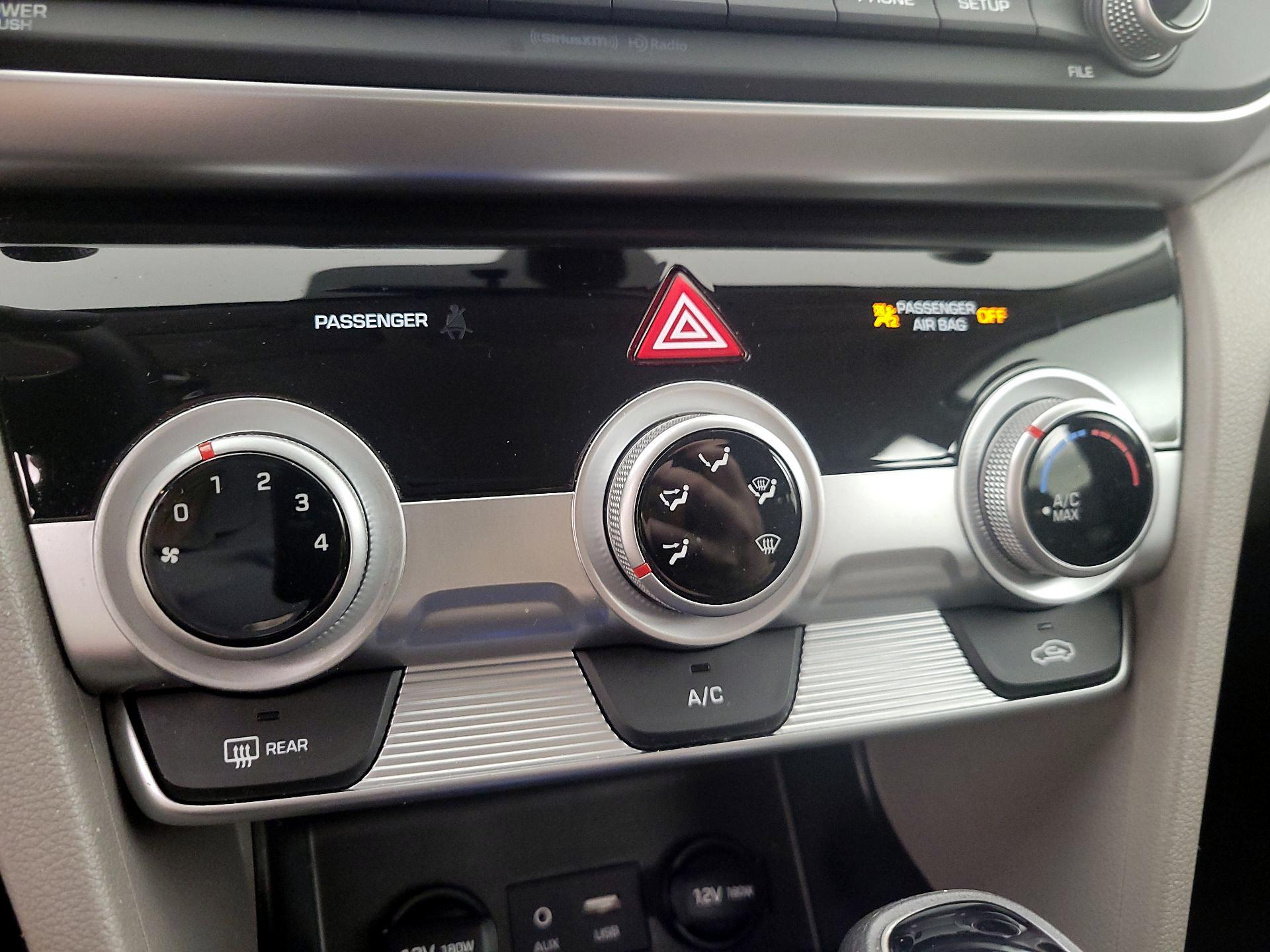 Thumbnail: 2019 Hyundai Elantra - 16