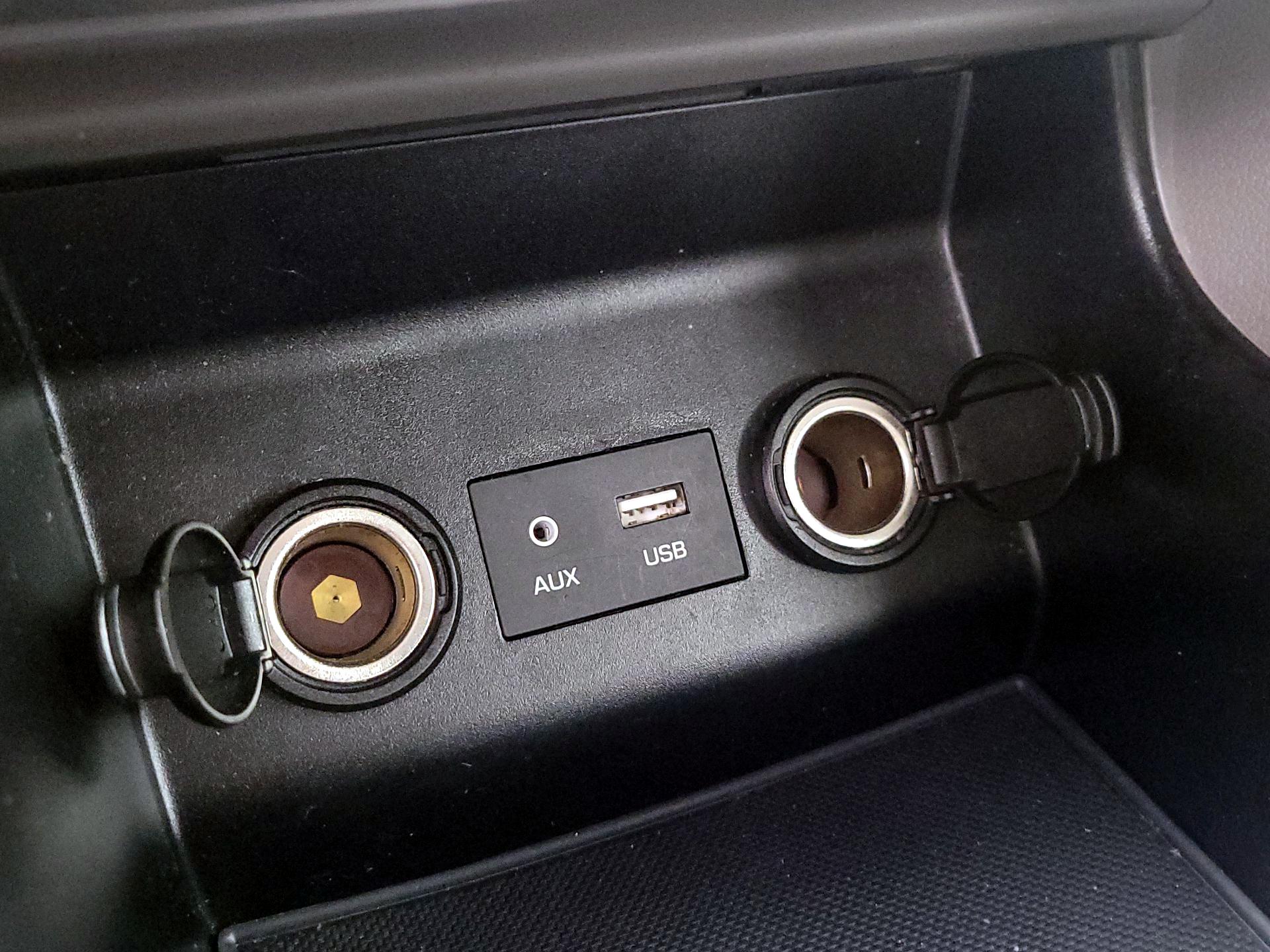 Thumbnail: 2019 Hyundai Elantra - 18