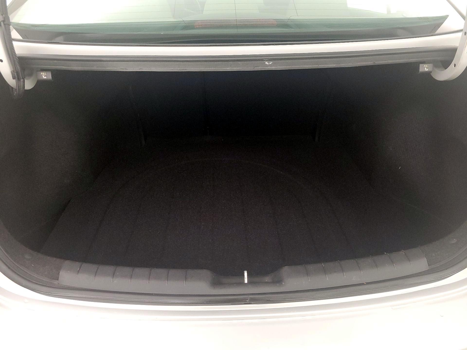 Thumbnail: 2019 Hyundai Elantra - 20