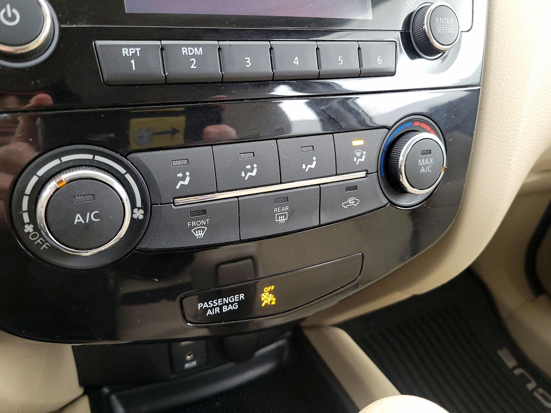 Thumbnail: 2014 Nissan Rogue - 16