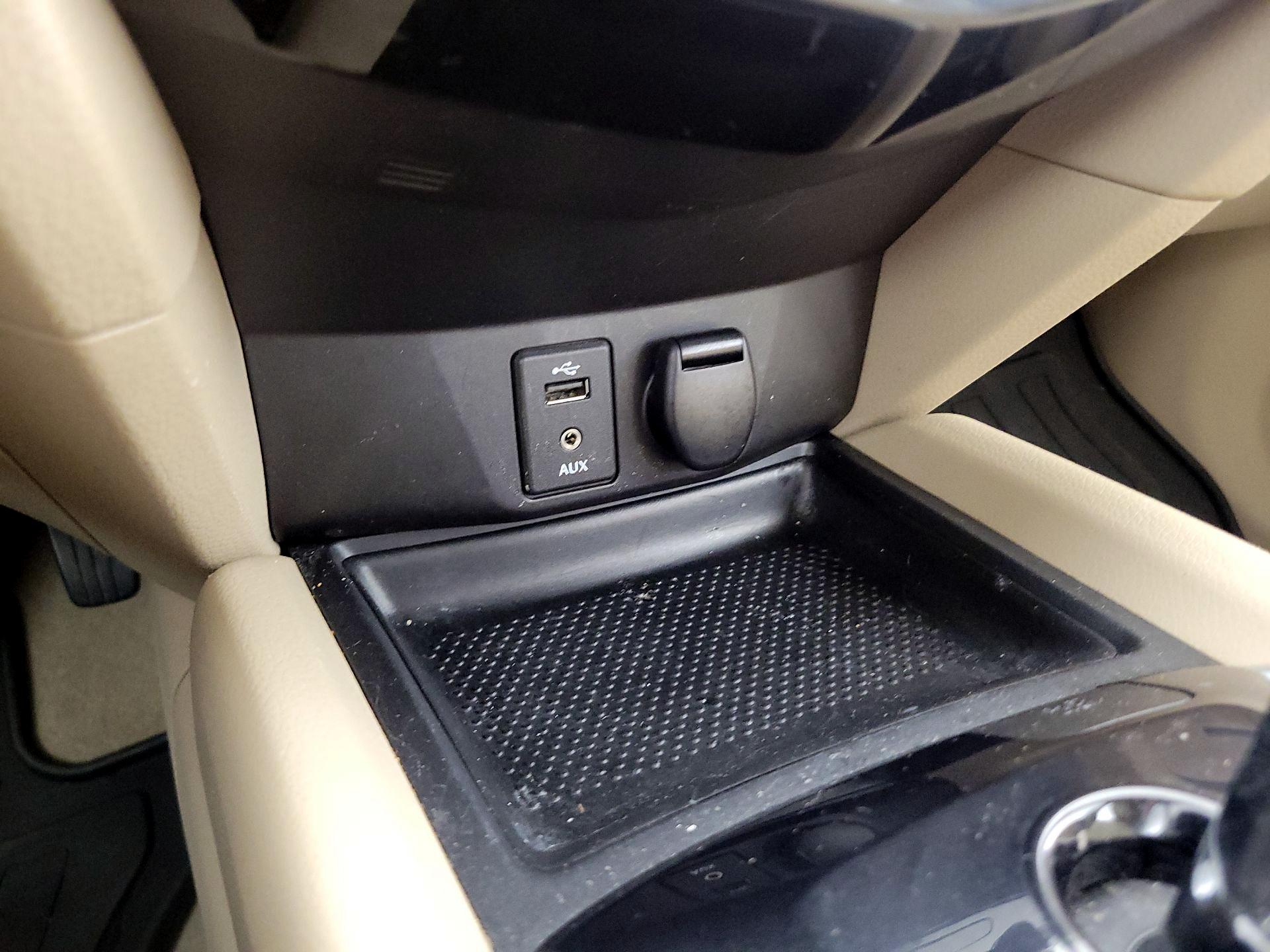 Thumbnail: 2014 Nissan Rogue - 18