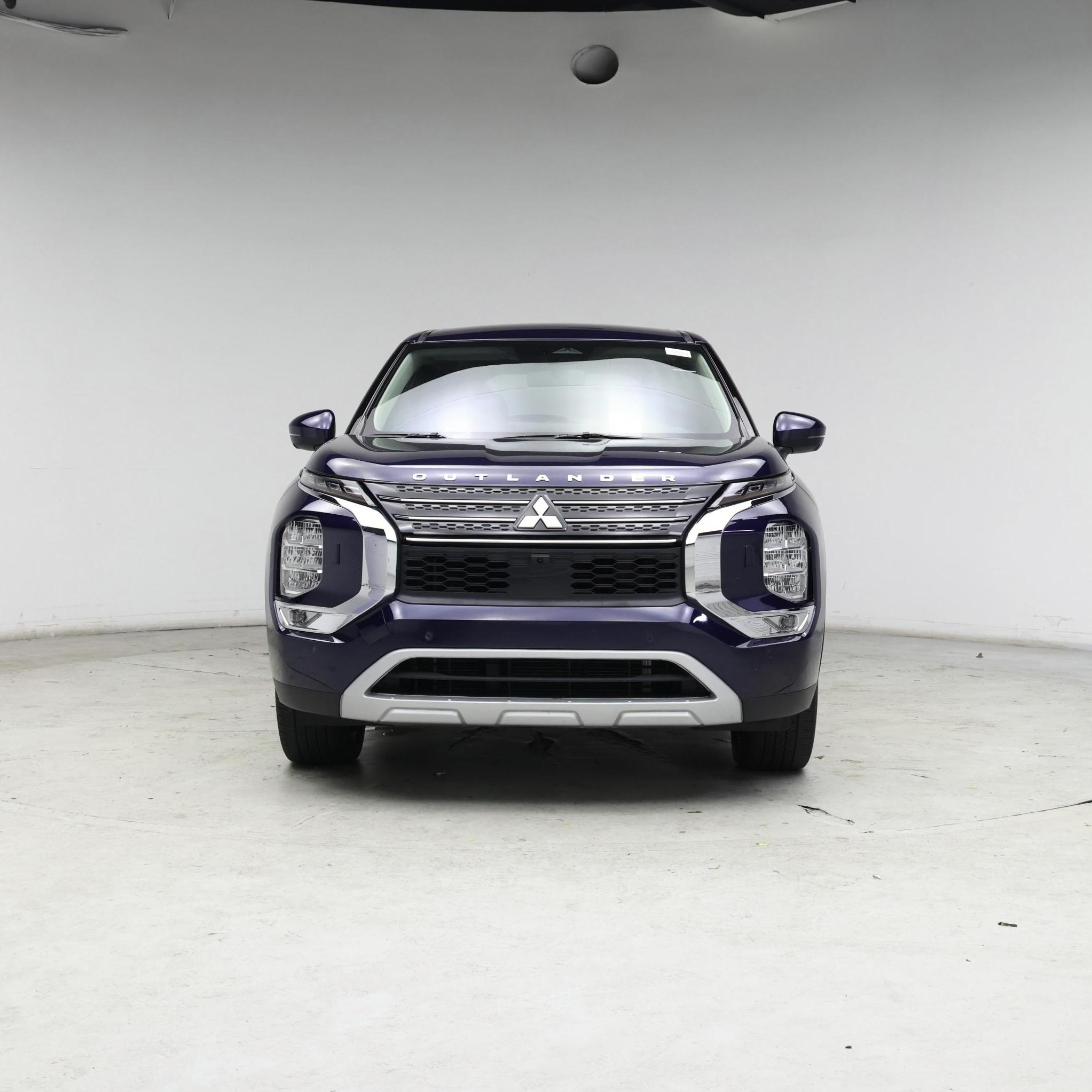 Thumbnail: 2023 Mitsubishi Outlander - 5