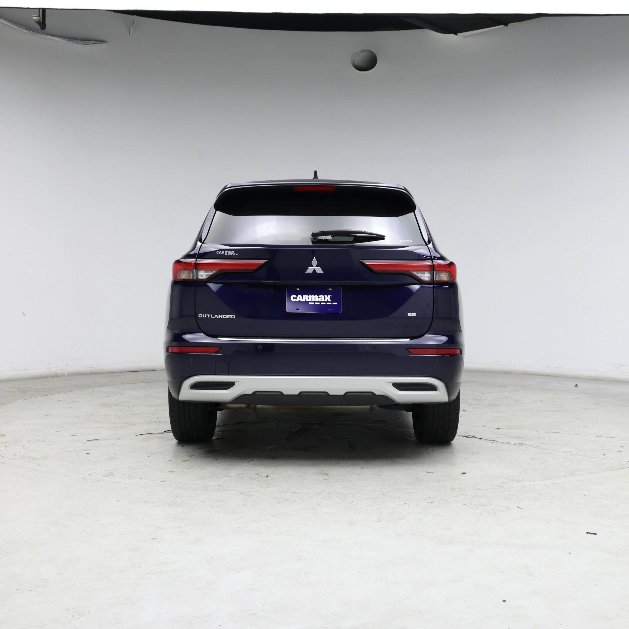 Thumbnail: 2023 Mitsubishi Outlander - 6