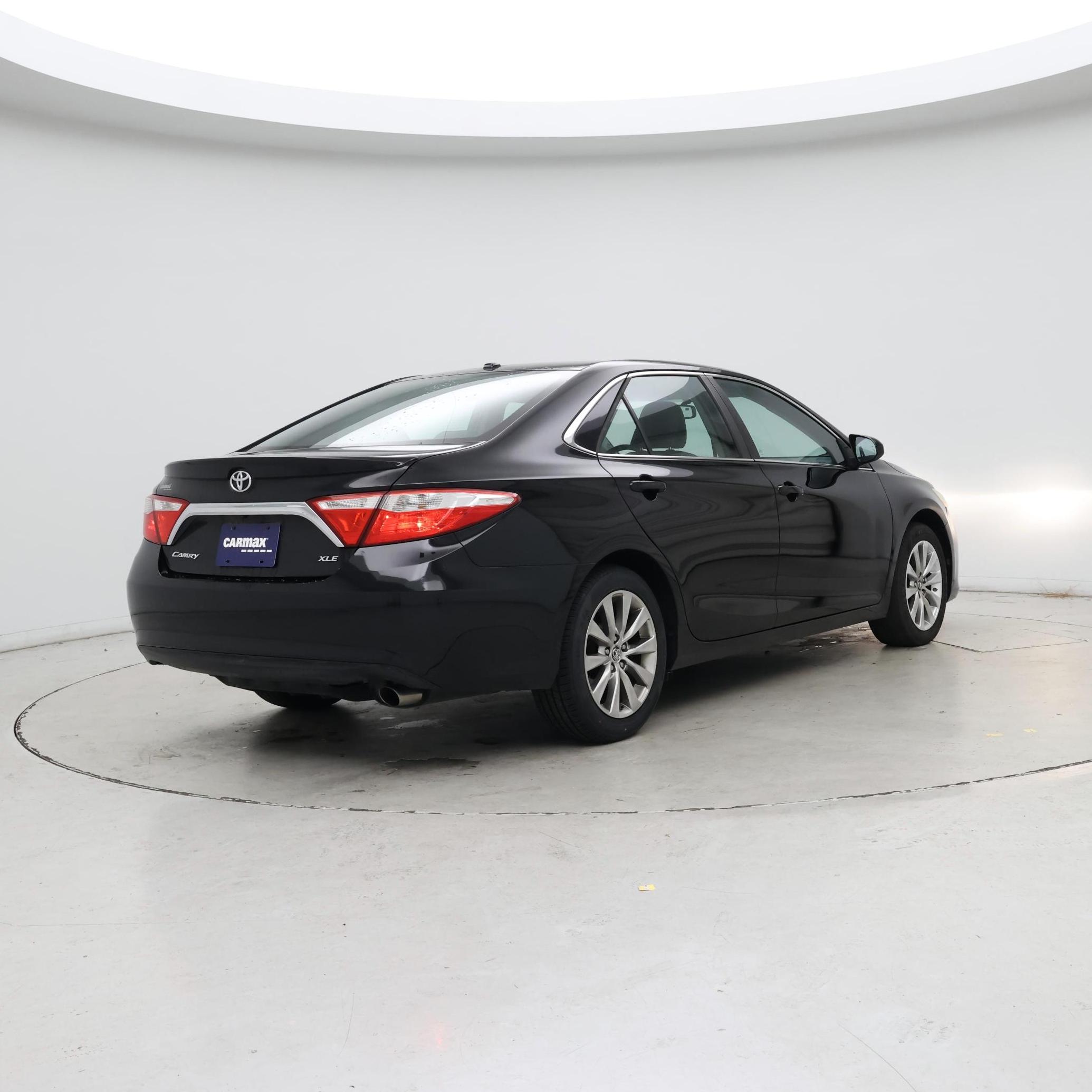 Thumbnail: 2016 Toyota Camry - 8