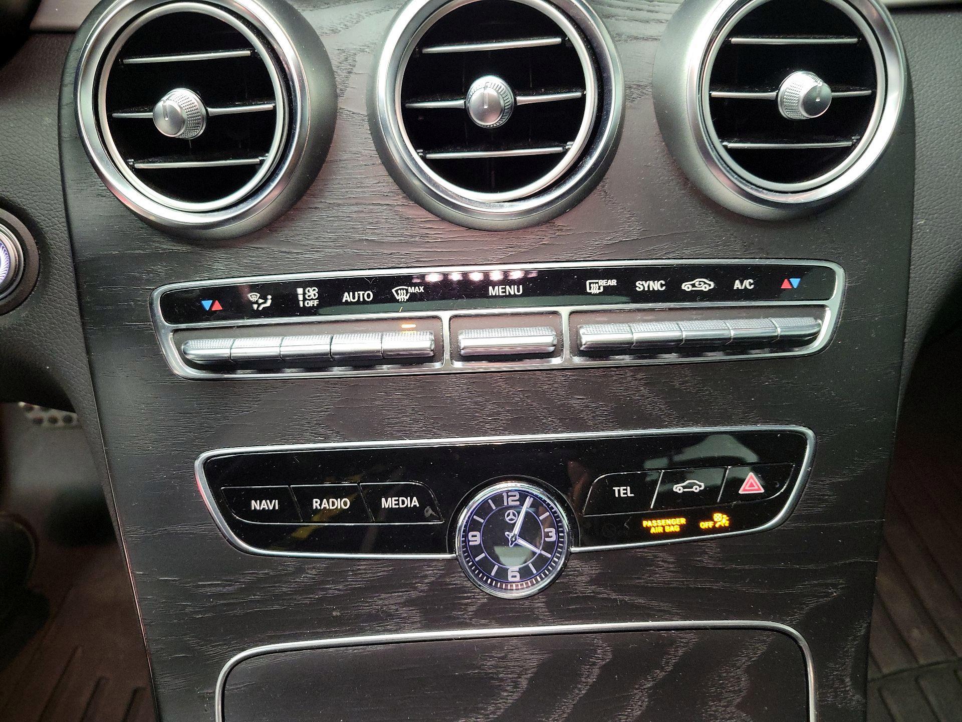 Thumbnail: 2020 Mercedes-Benz C-Class - 16