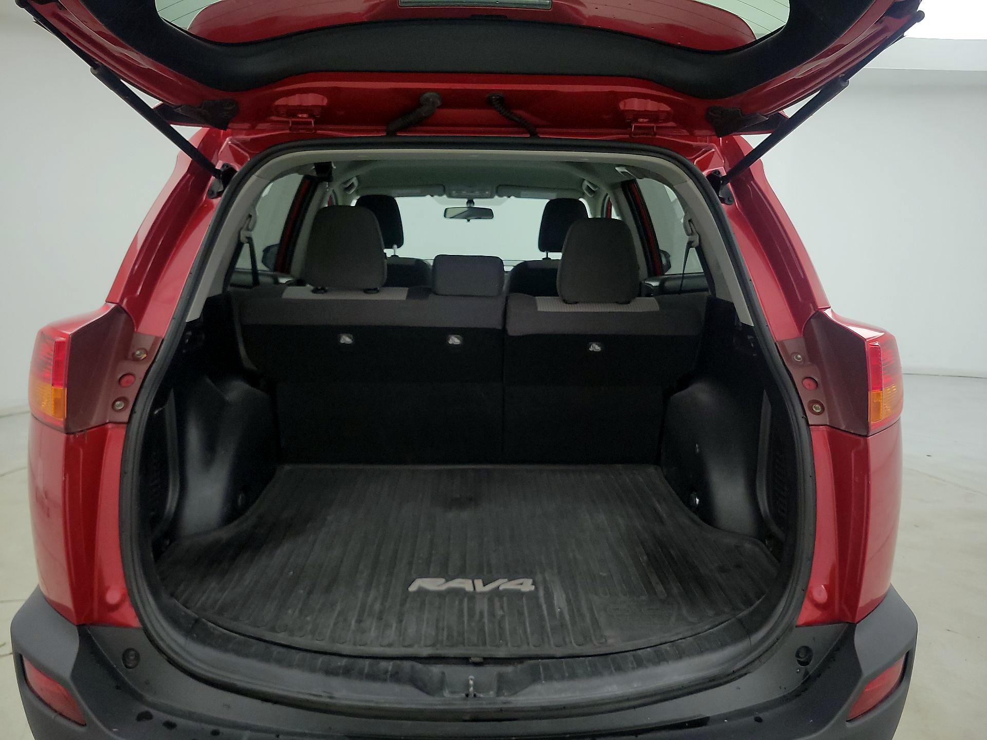 Thumbnail: 2015 Toyota RAV4 - 20