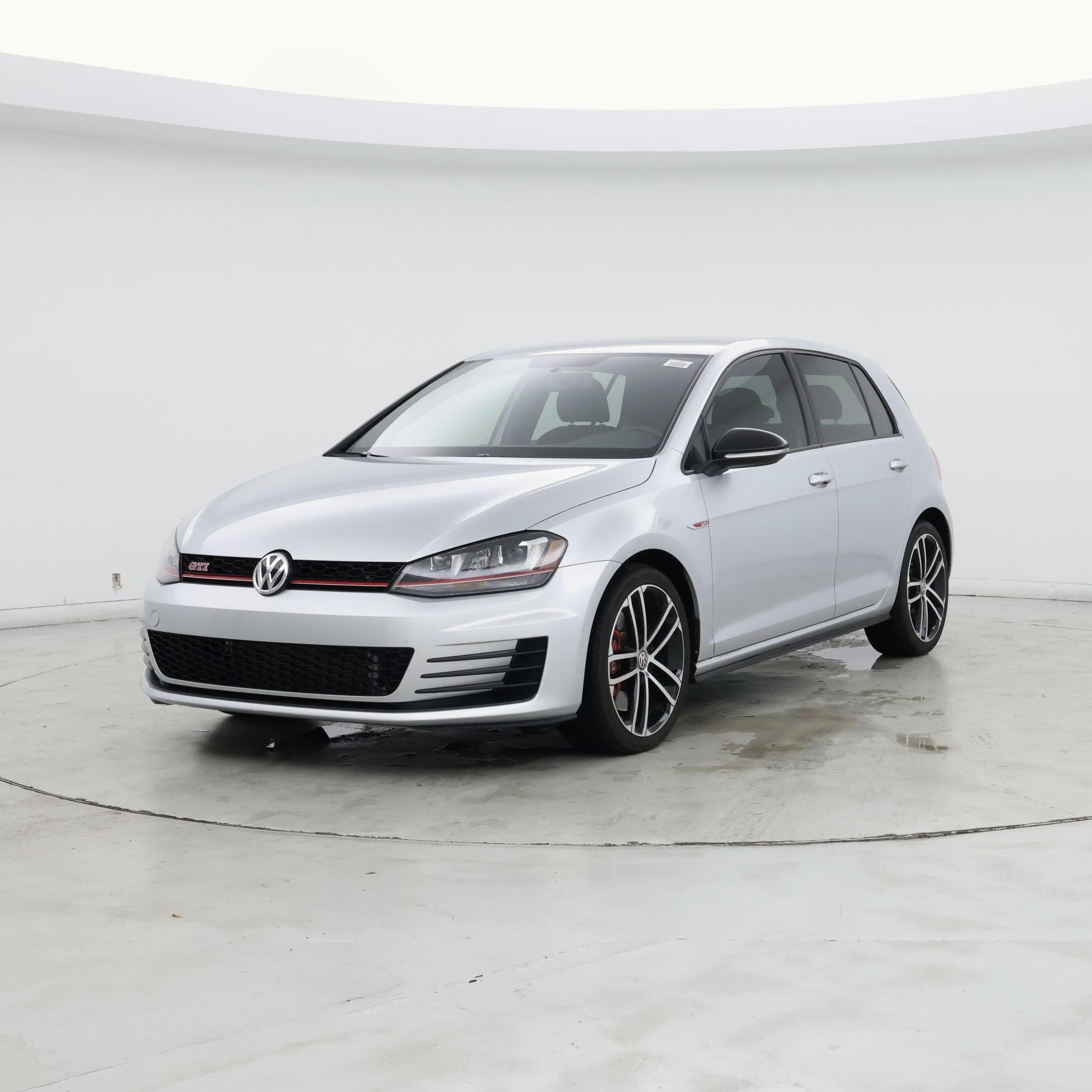 Thumbnail: 2017 Volkswagen Golf - 4